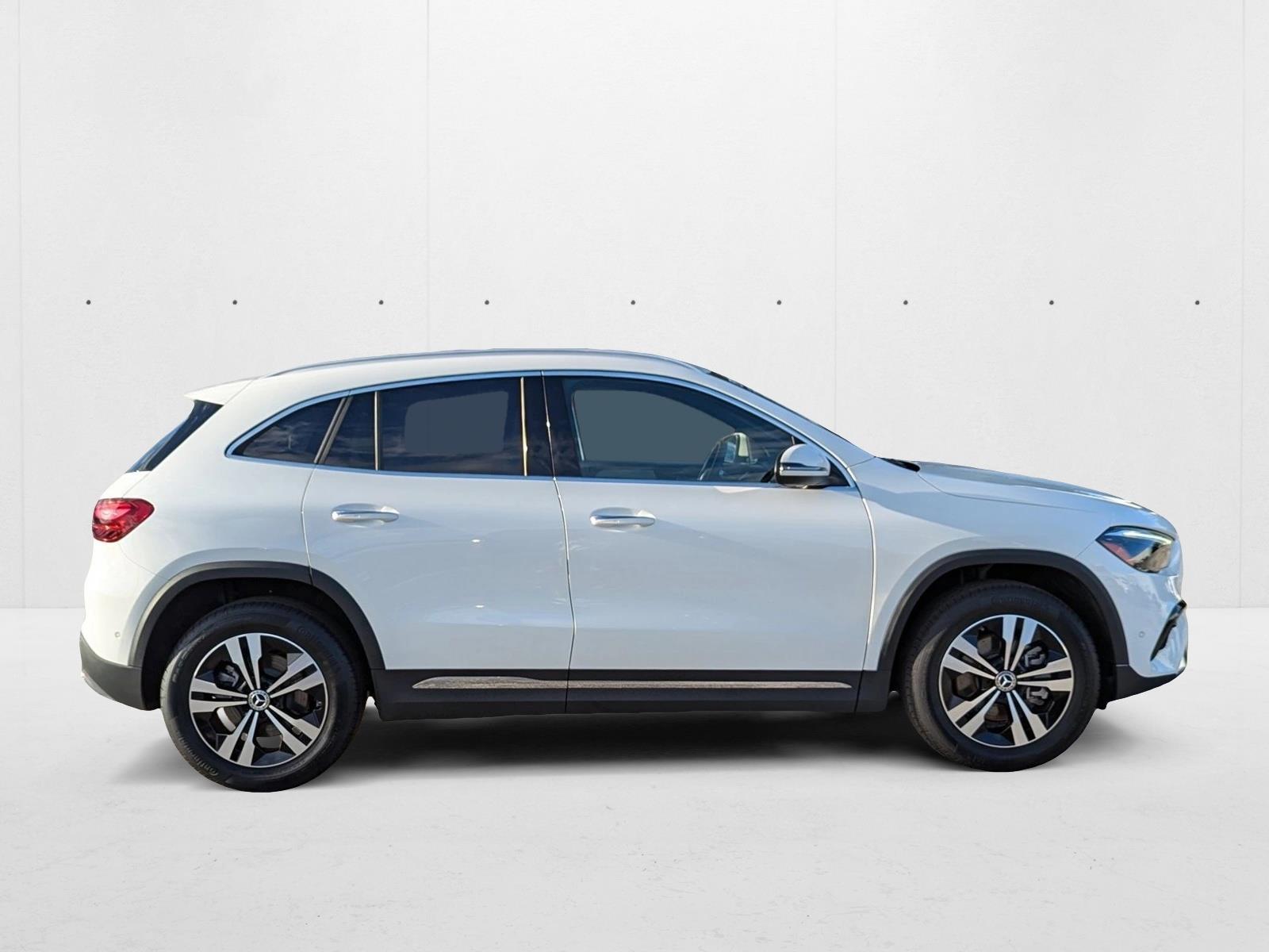 2025 Mercedes Benz GLA 250 photo 4