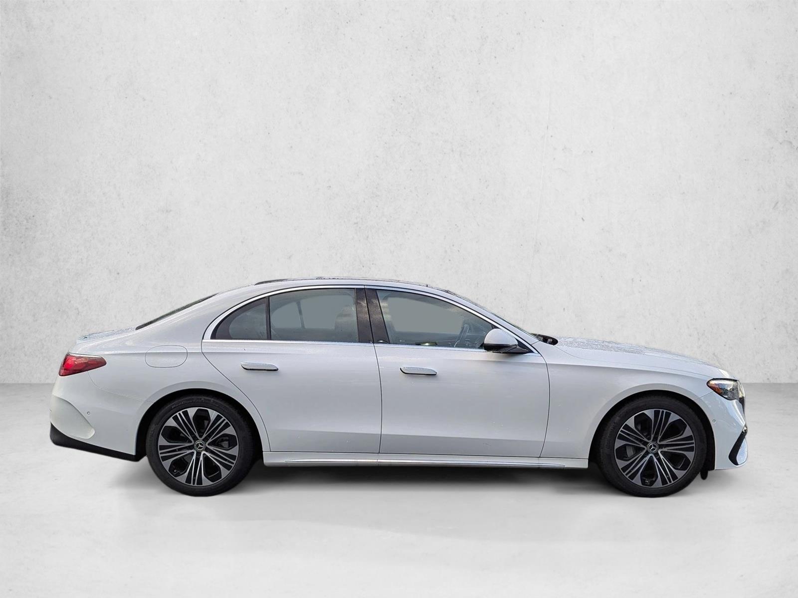 2025 Mercedes Benz E 350 Sedan photo 4