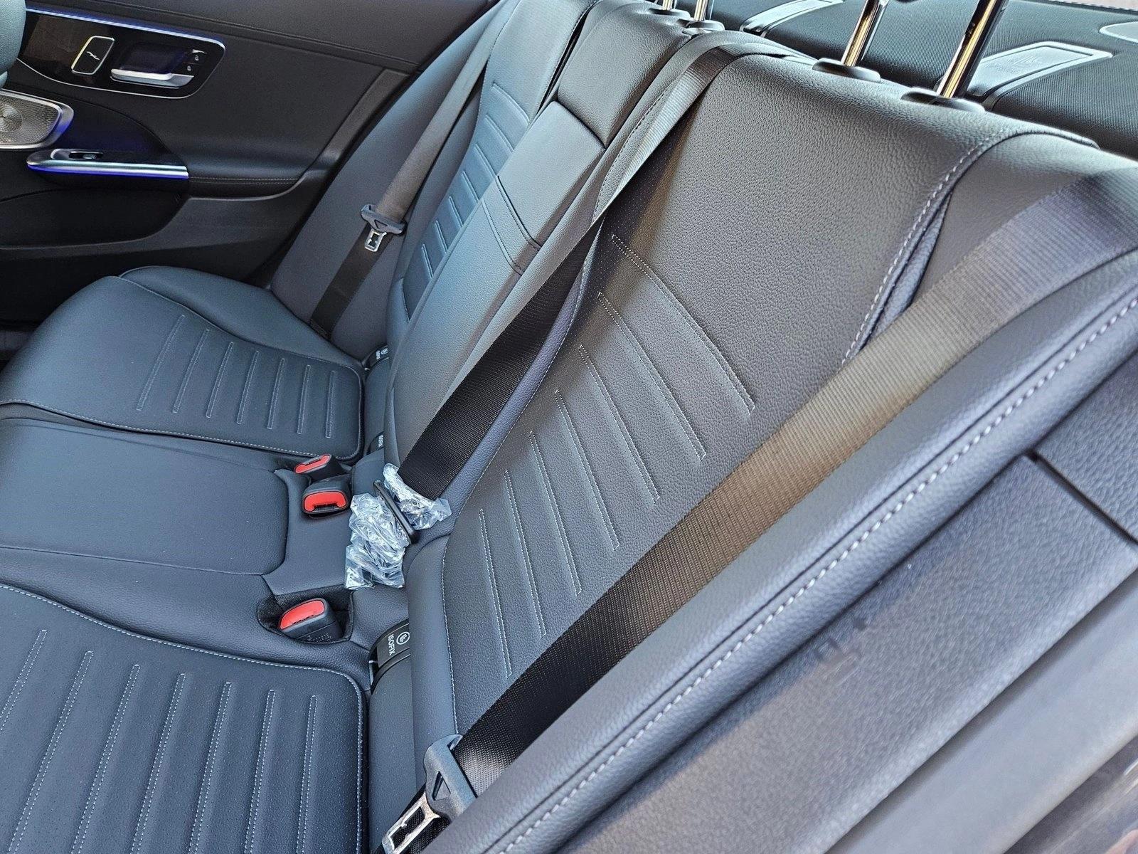 2026 Mercedes-Benz C-Class Sedan C 300 - Photo 16