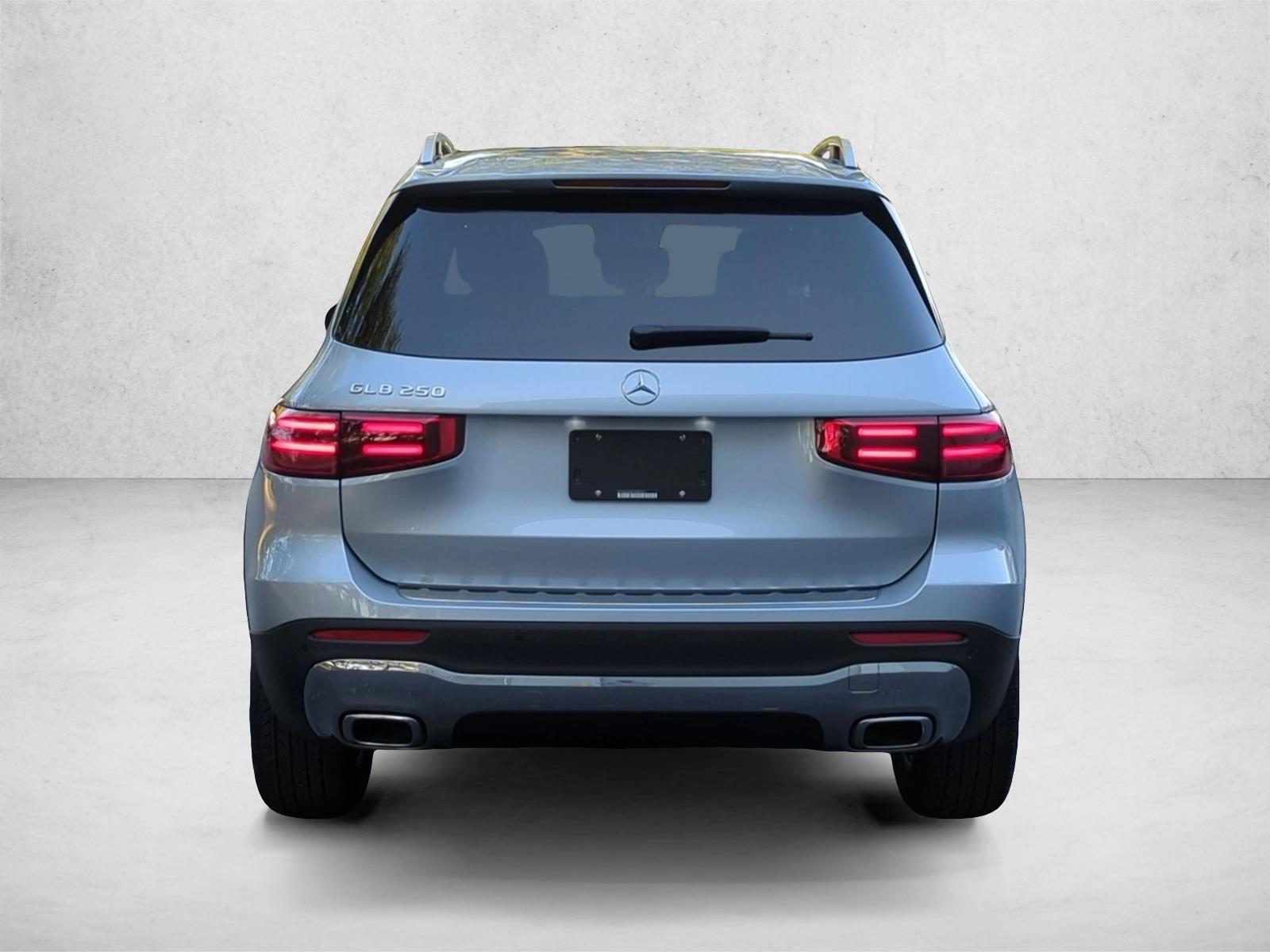 2026 Mercedes-Benz GLB GLB 250 - Photo 6