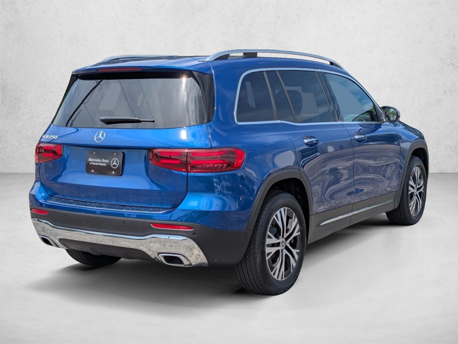 2025 Mercedes Benz GLB 250 photo 2