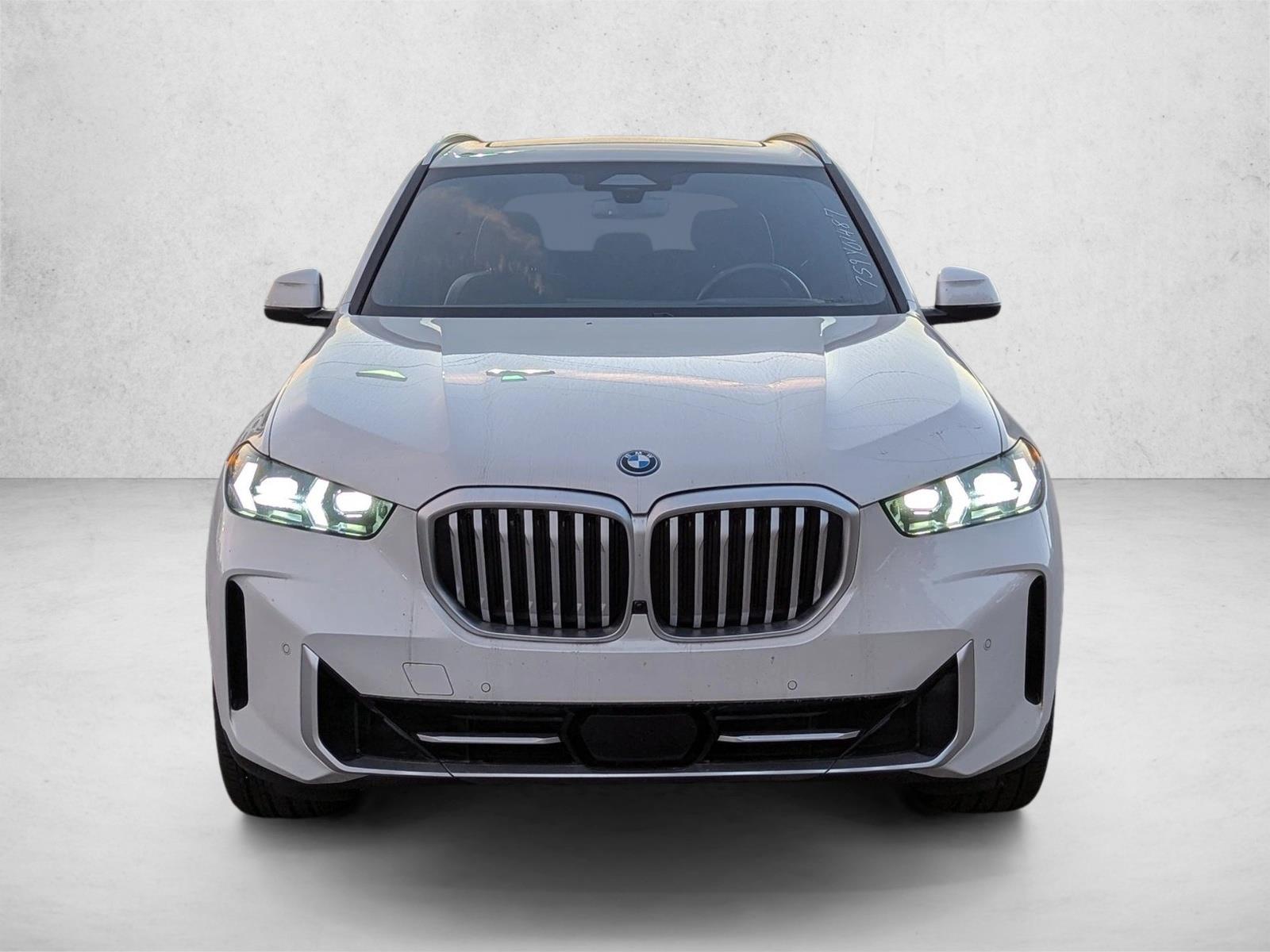 2025 Bmw X5 xDrive50e photo 2