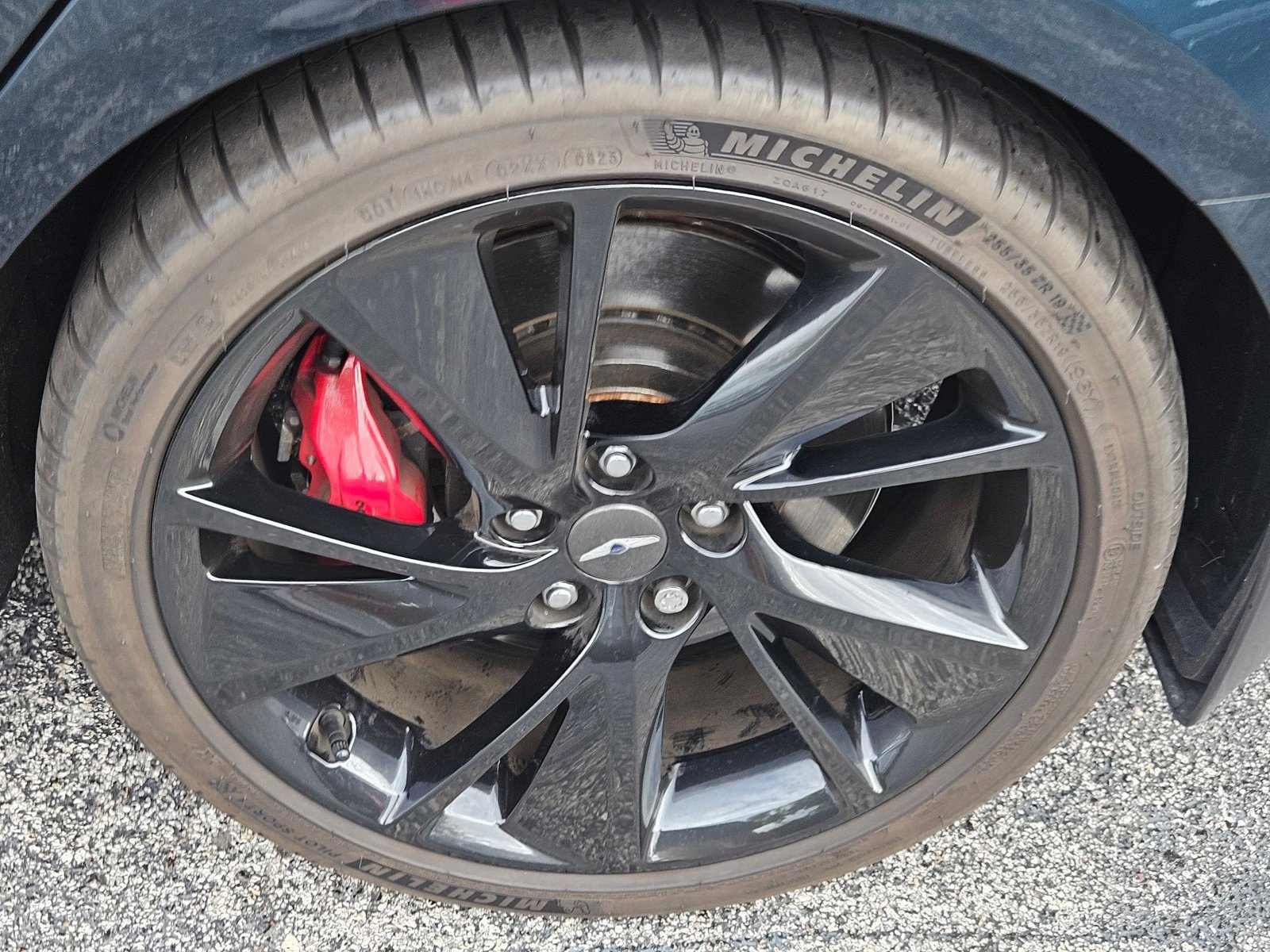 2023 Genesis G70 3.3T photo 3