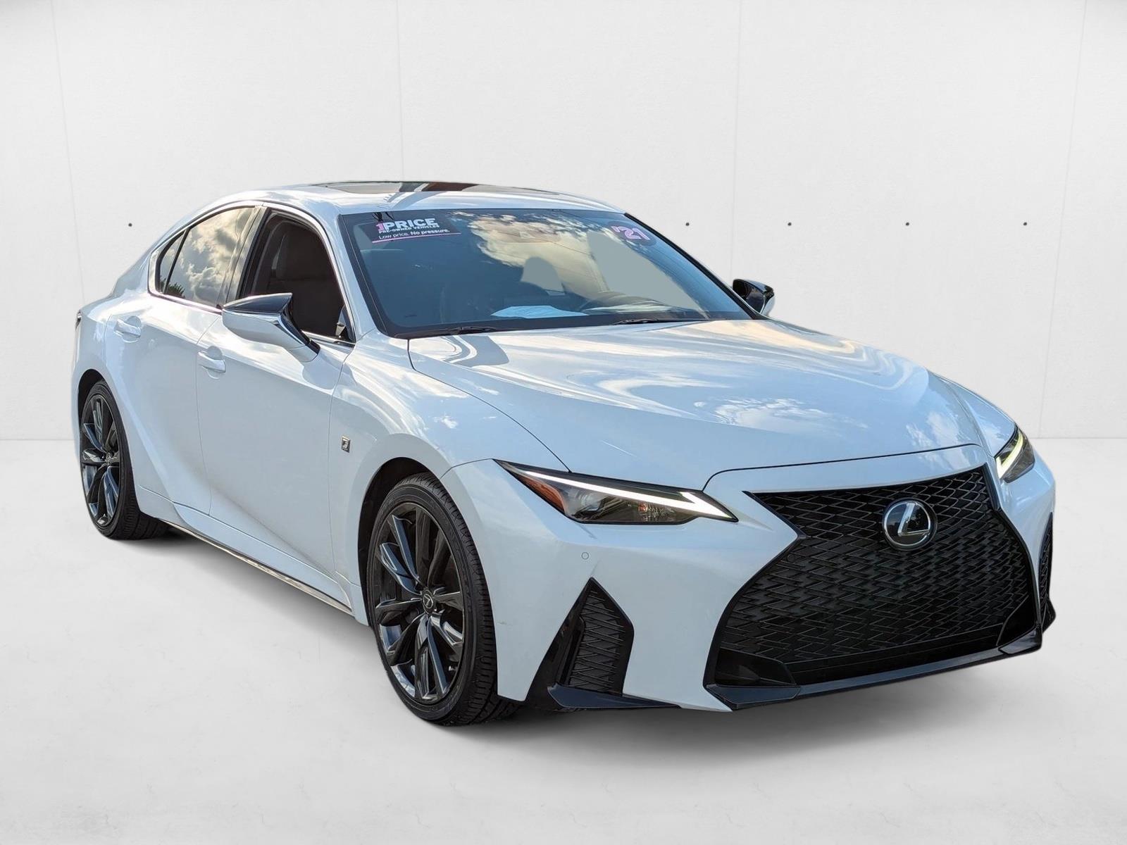 2021 Lexus IS 350 F SPORT photo 3