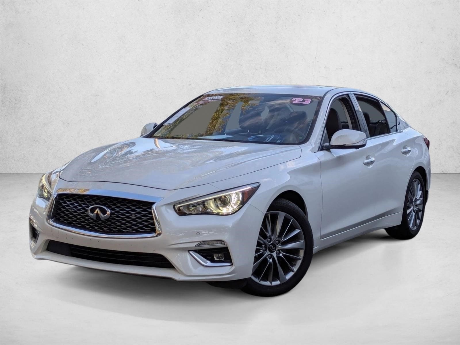 2023 INFINITI Q50 LUXE