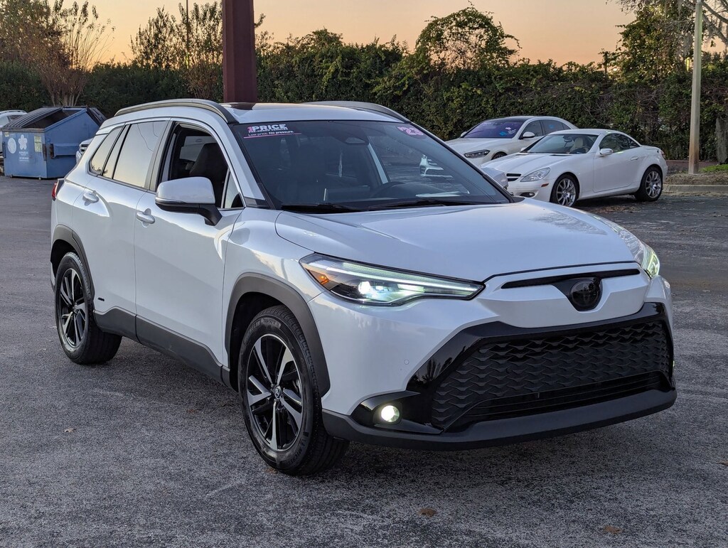 Used 2023 Toyota Corolla Cross XSE SUV