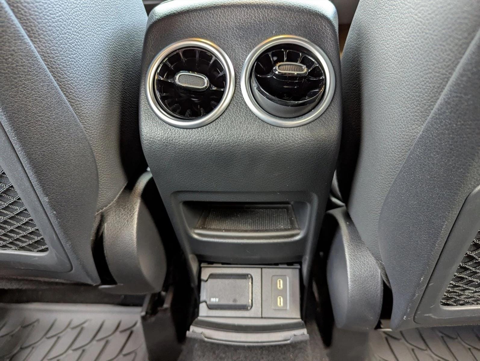 2025 Mercedes-Benz GLA GLA250 - Photo 16