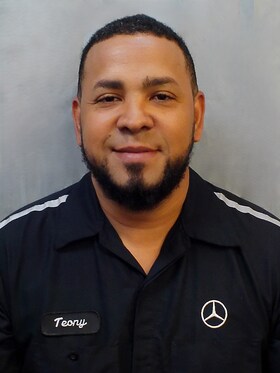 Staff member Teony Collado from ID_b4e03d43eaf7