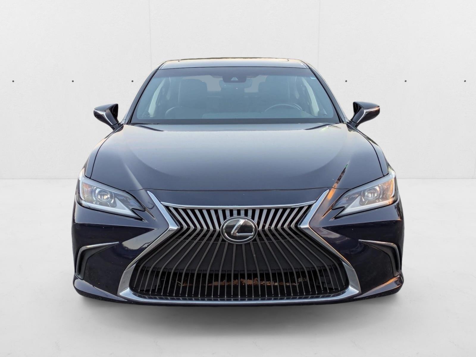 2019 Lexus ES Premium photo 2