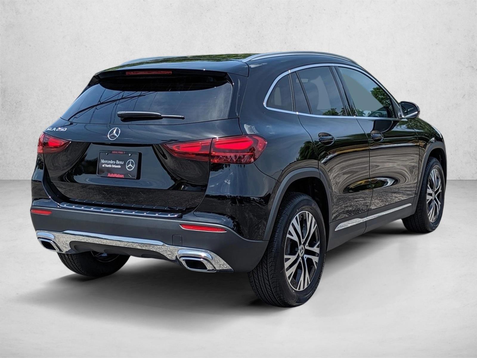 2025 Mercedes Benz GLA 250 photo 2