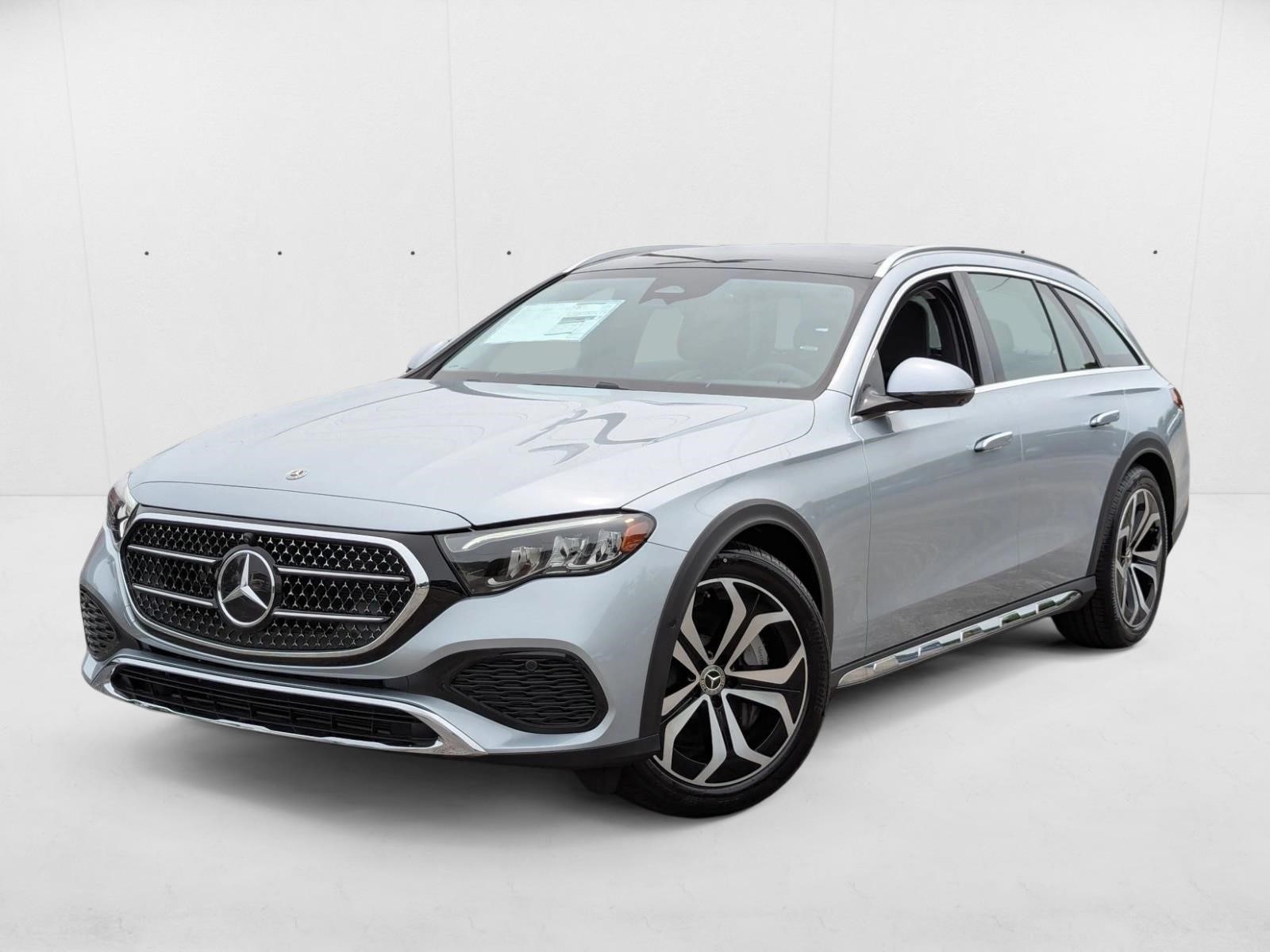 2025 Mercedes-Benz E-Class E450 All-Terrain's photo
