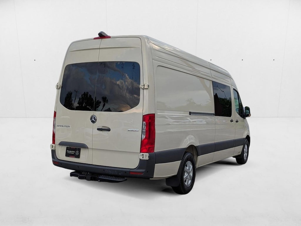 New 2025 Mercedes-Benz Sprinter Crew Van 2500 High Roof I4 Diesel HO 170" RWD Van Crew Van