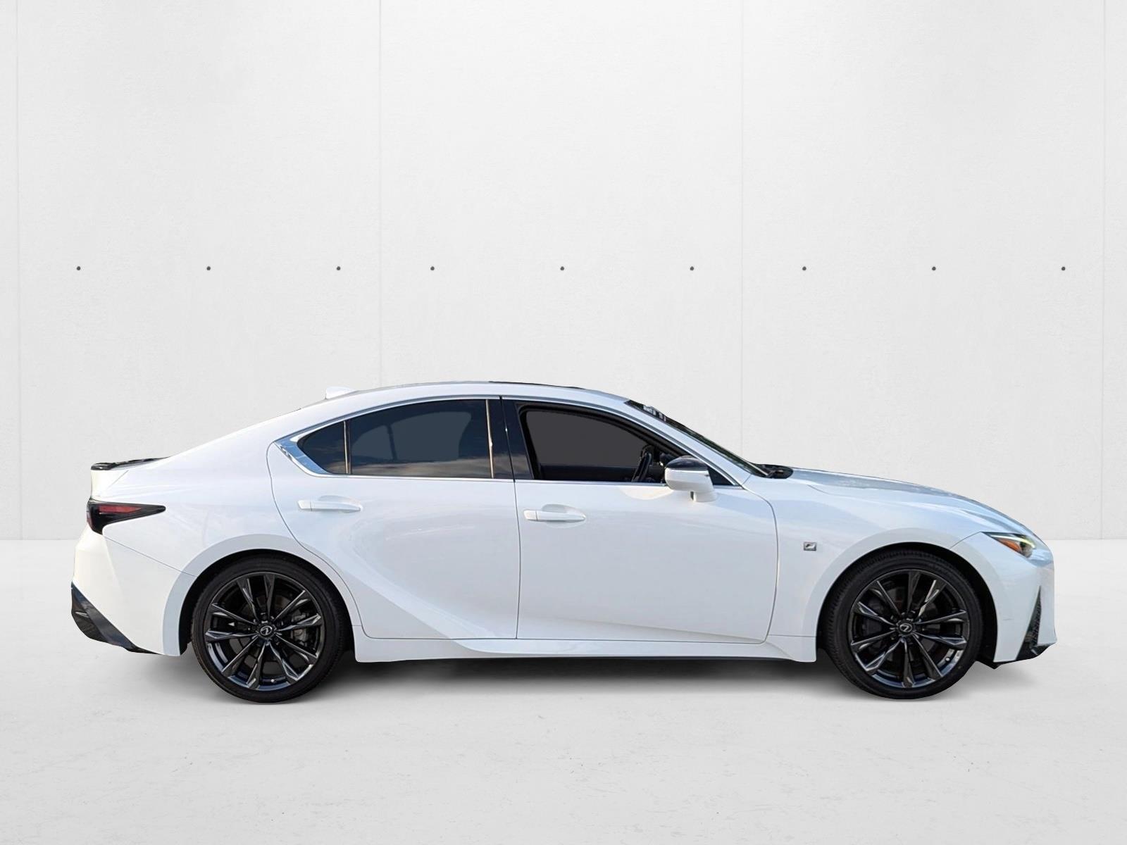 2021 Lexus IS 350 F SPORT photo 4