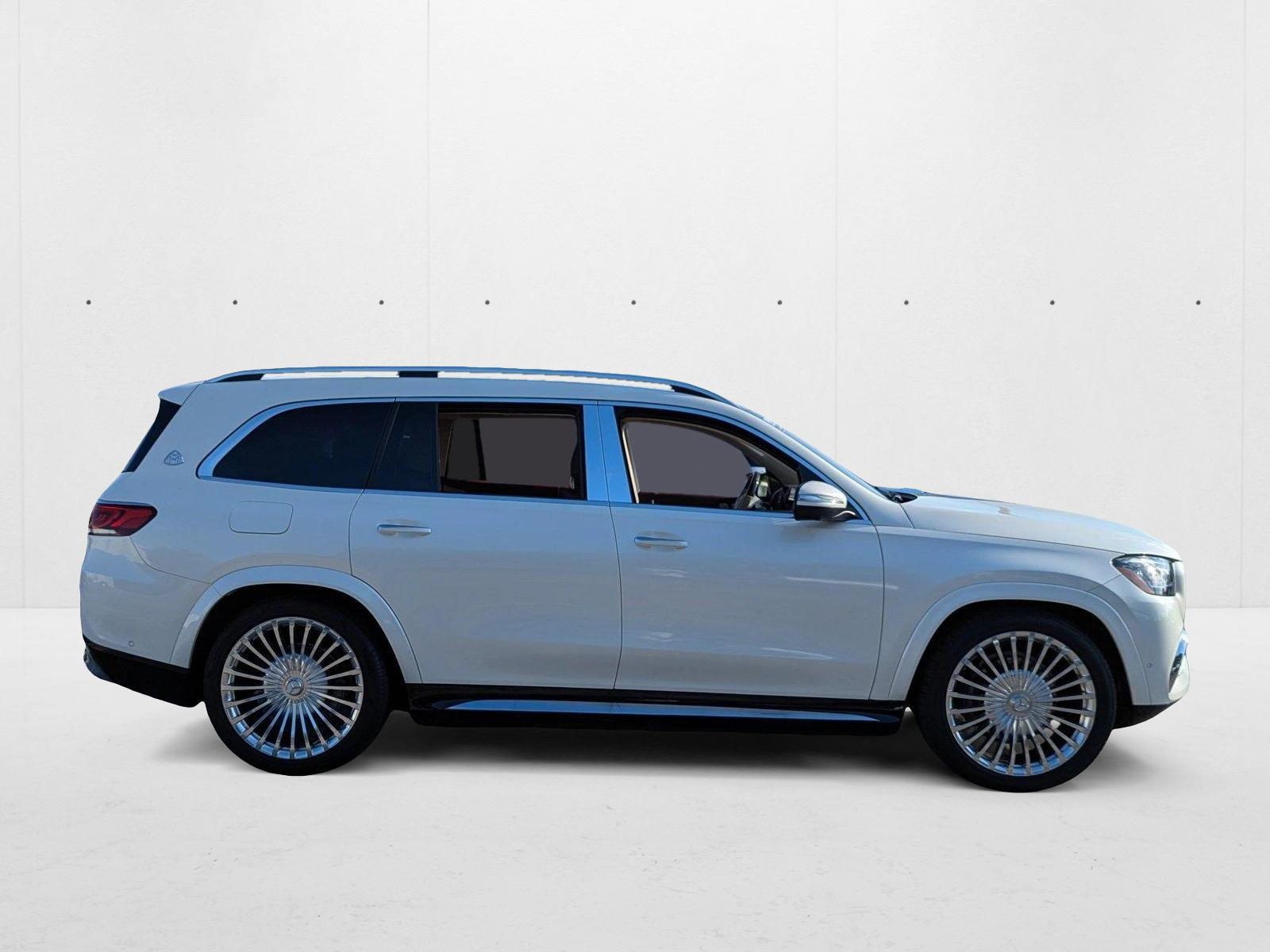 2021 Mercedes Benz GLS Maybach 600 4MATIC photo 4