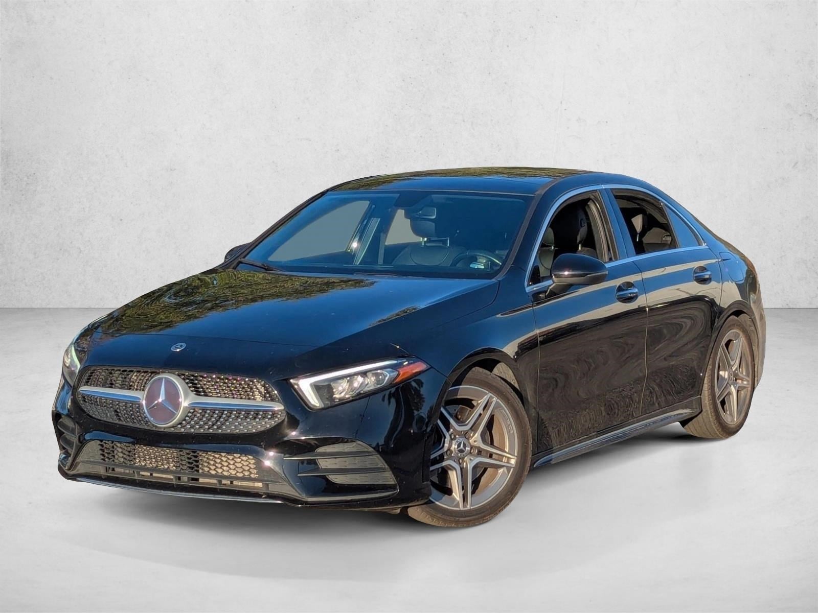 2019 Mercedes-Benz A-Class A220's photo