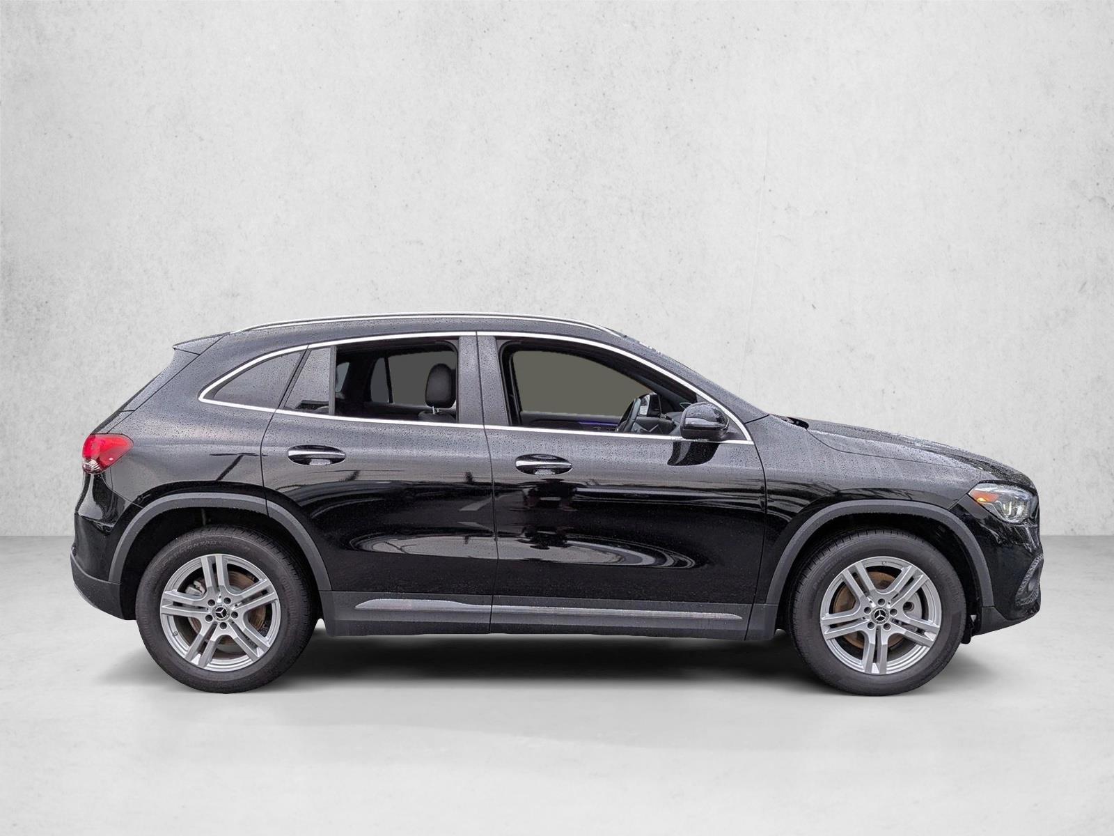 2022 Mercedes Benz GLA 250 photo 4