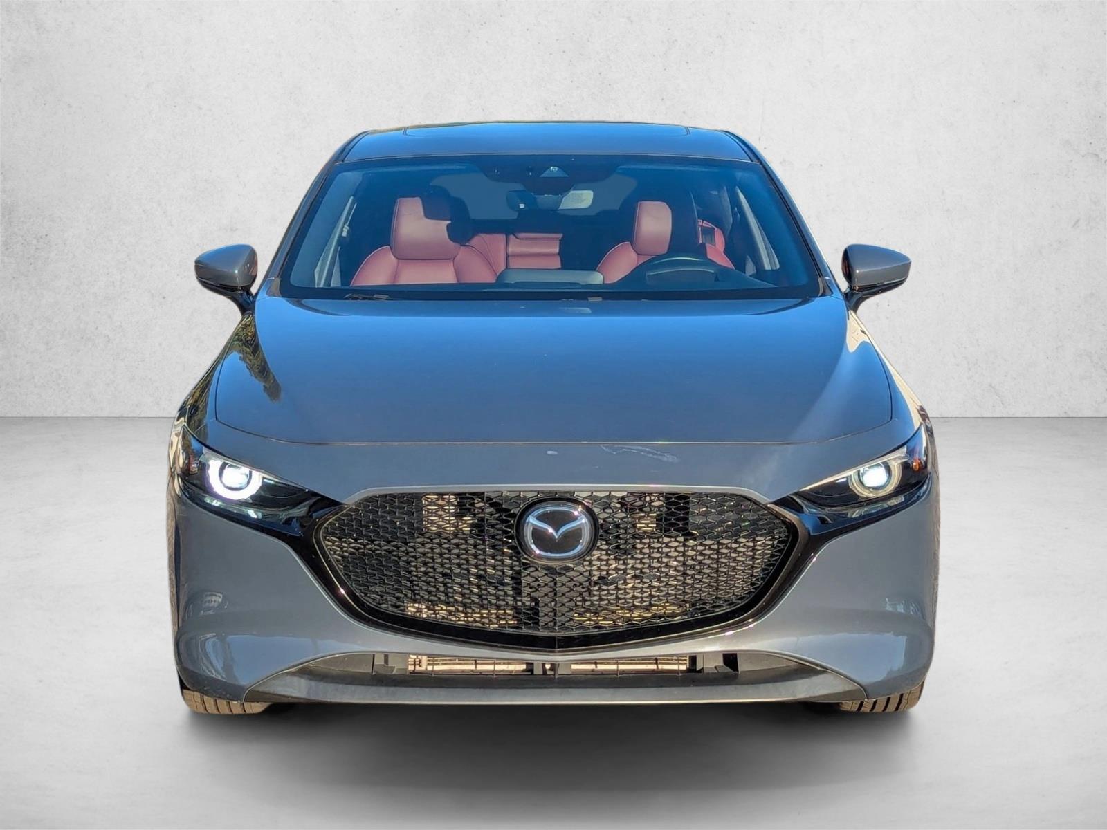 2021 Mazda Mazda3 Premium Hatchback photo 2