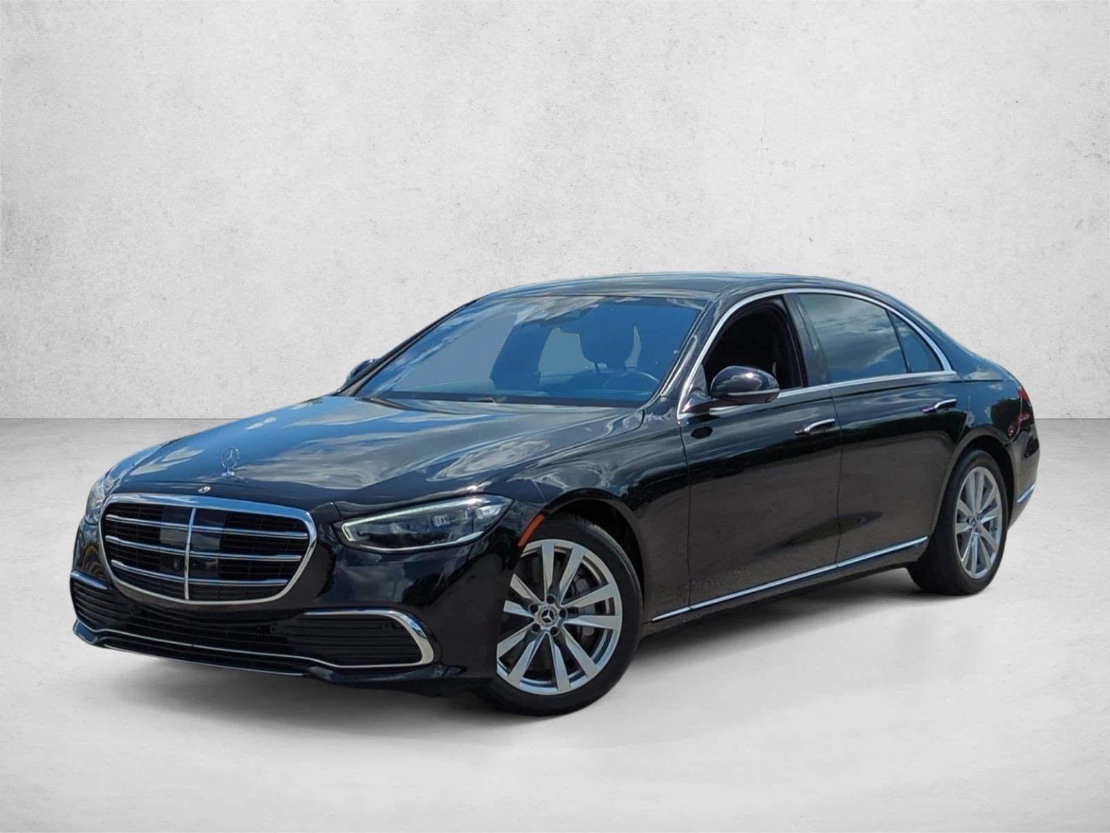 2023 Mercedes-Benz S-Class S 500 4MATIC's photo