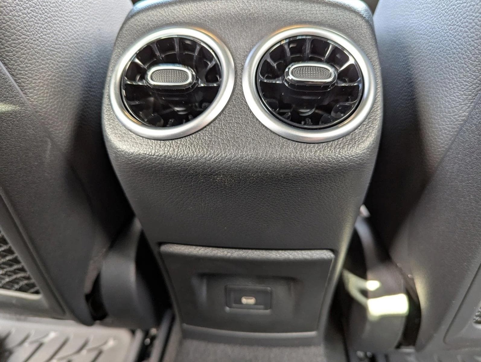 2025 Mercedes-Benz CLA CLA 250 - Photo 17