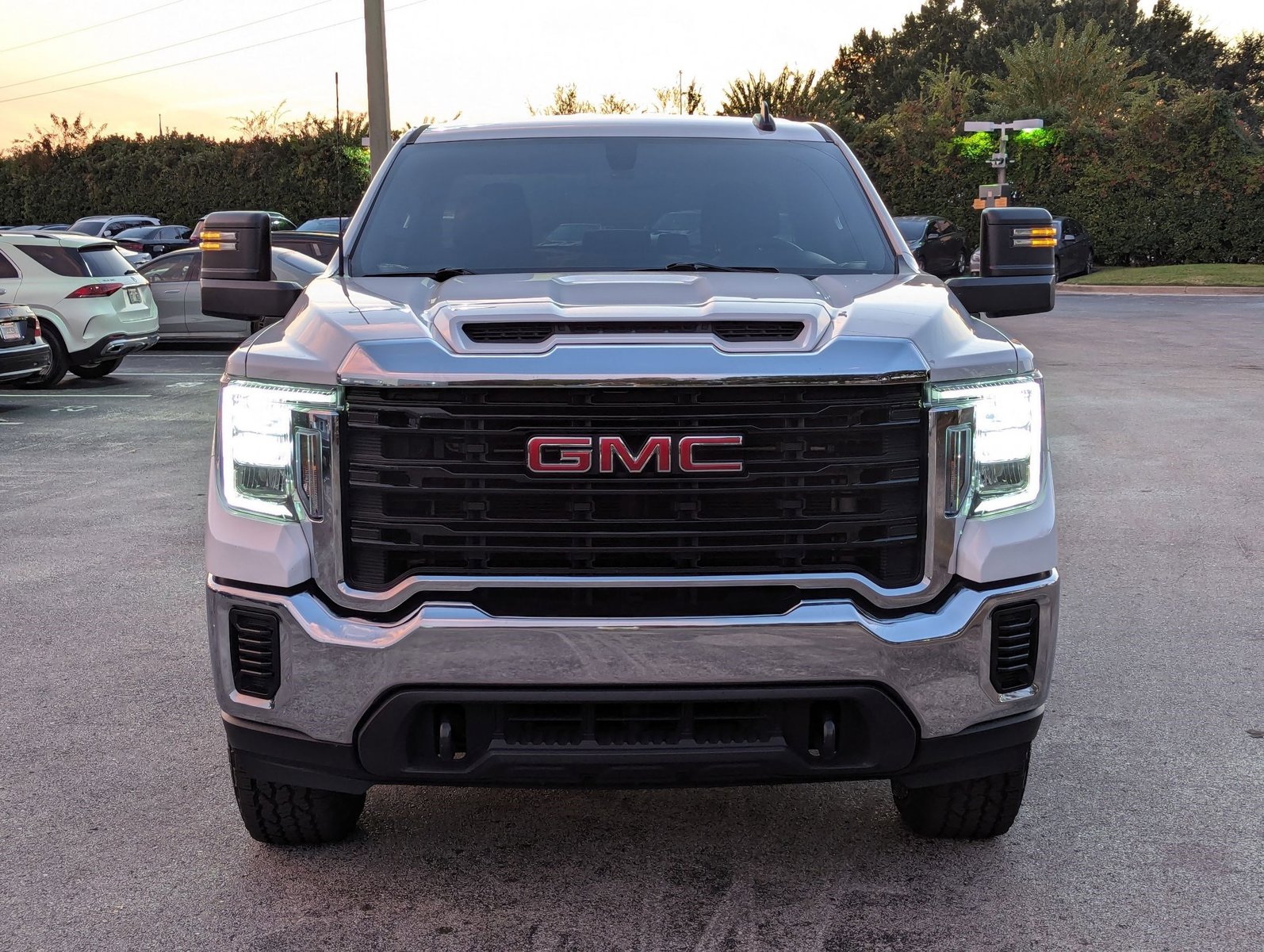 2022 Gmc Sierra Pro photo 2