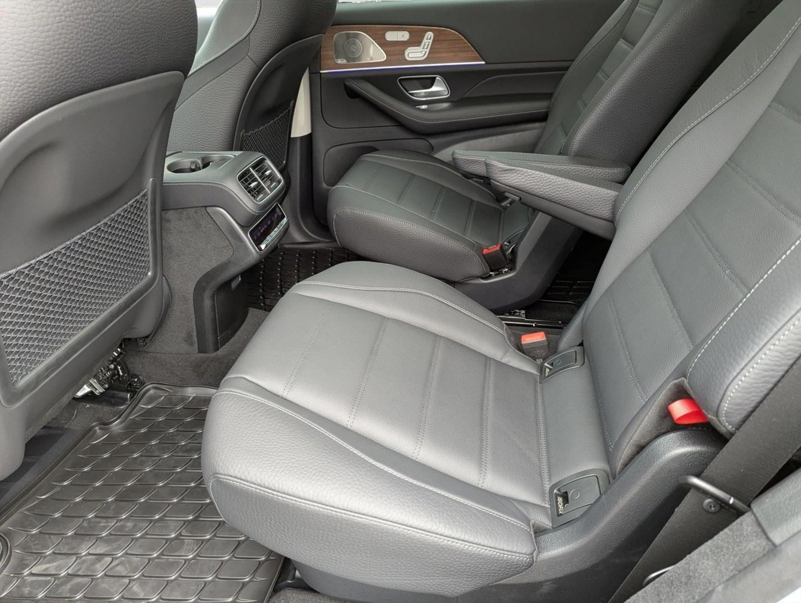 2025 Mercedes-Benz GLS Base - Photo 15