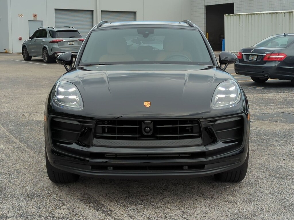Used 2025 Porsche Macan SUV