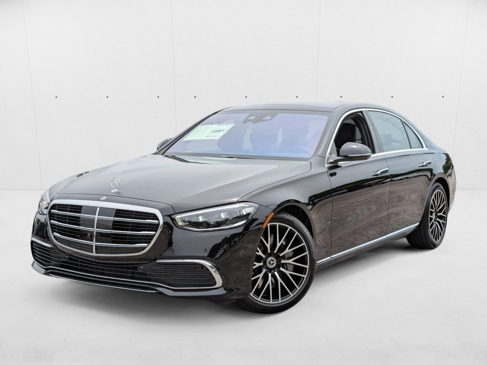 2025 Mercedes-Benz S-Class S 580's photo