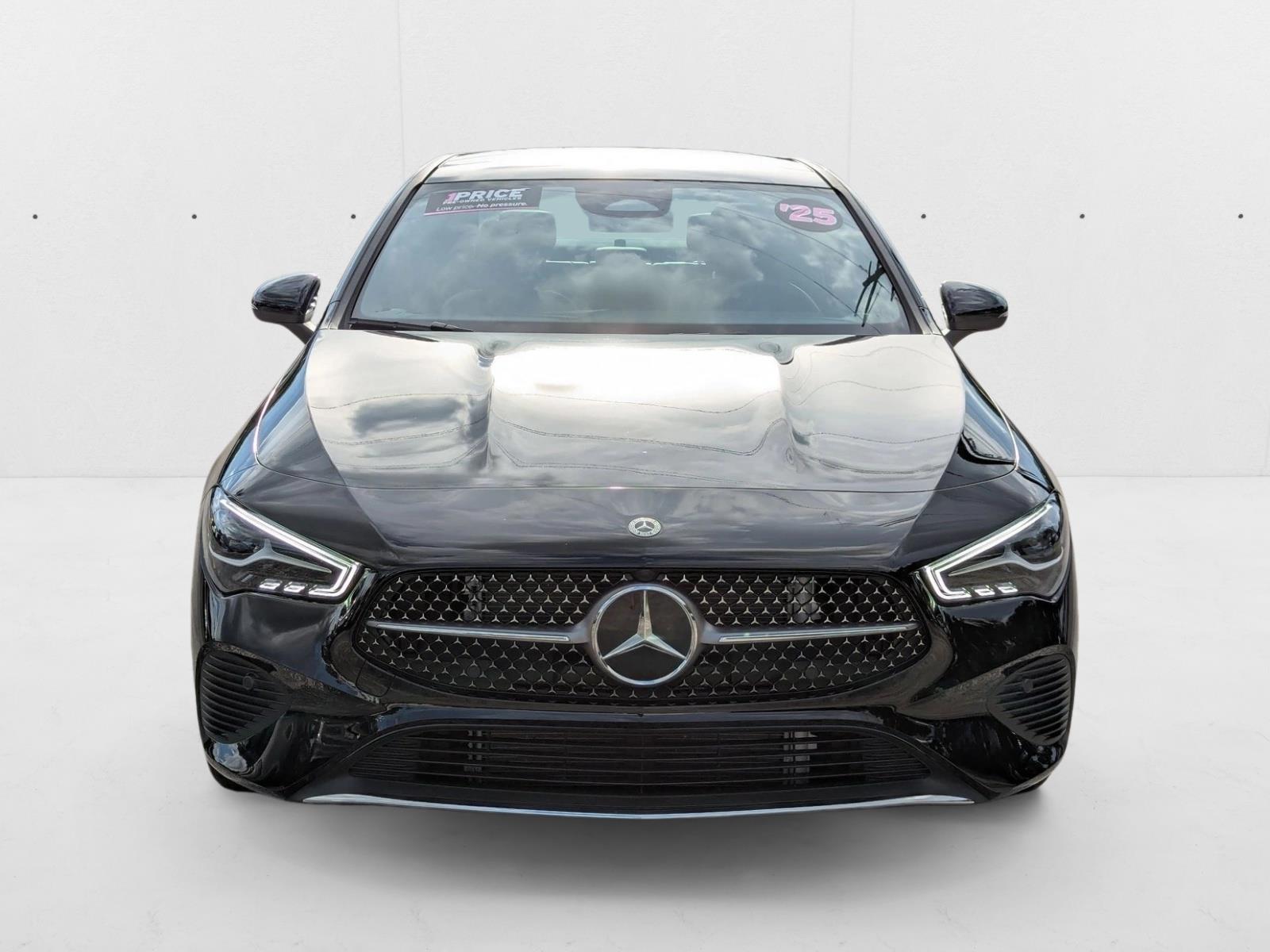 2025 Mercedes Benz CLA 250 4MATIC photo 2