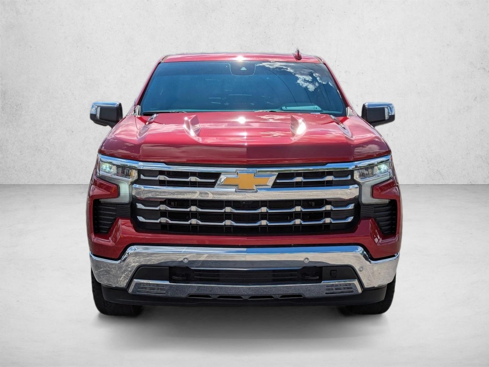 2023 Chevrolet Silverado 1500 LTZ photo 2