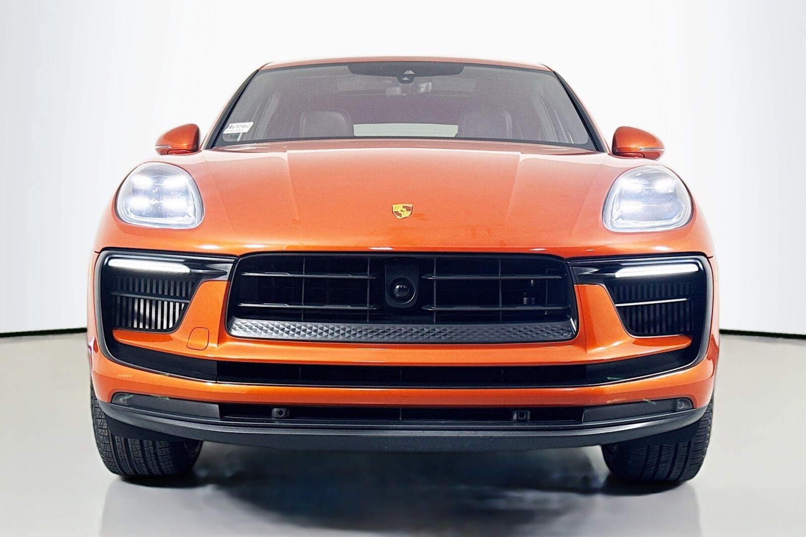 2023 Porsche Macan S photo 2