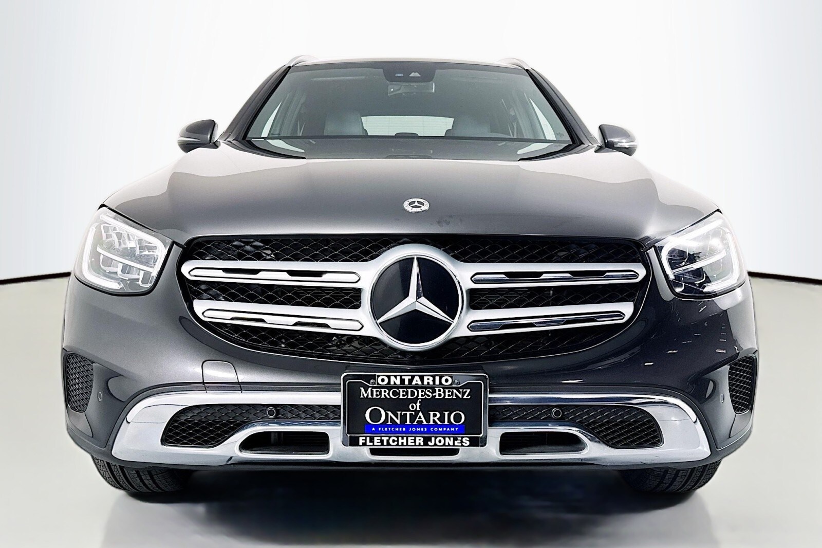 2022 Mercedes Benz GLC 300 photo 2