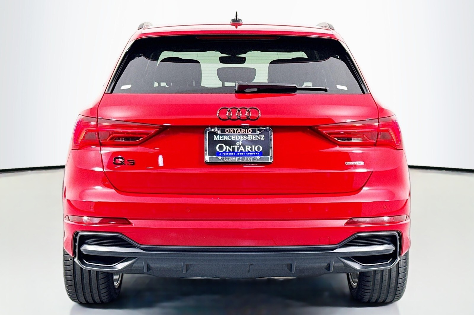 2022 Audi Q3 S line Premium Plus photo 3