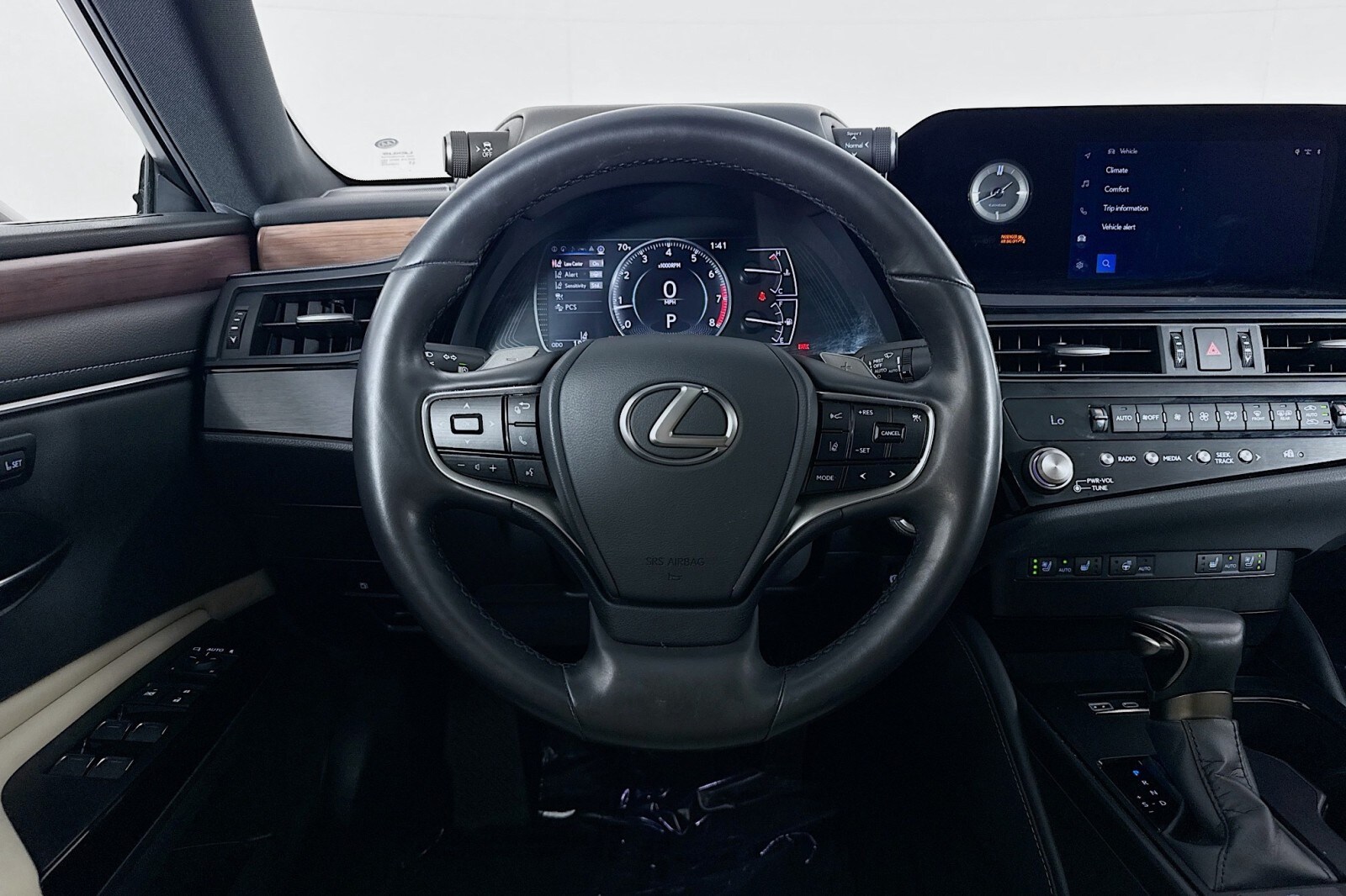 2024 Lexus ES 350 Premium photo 4
