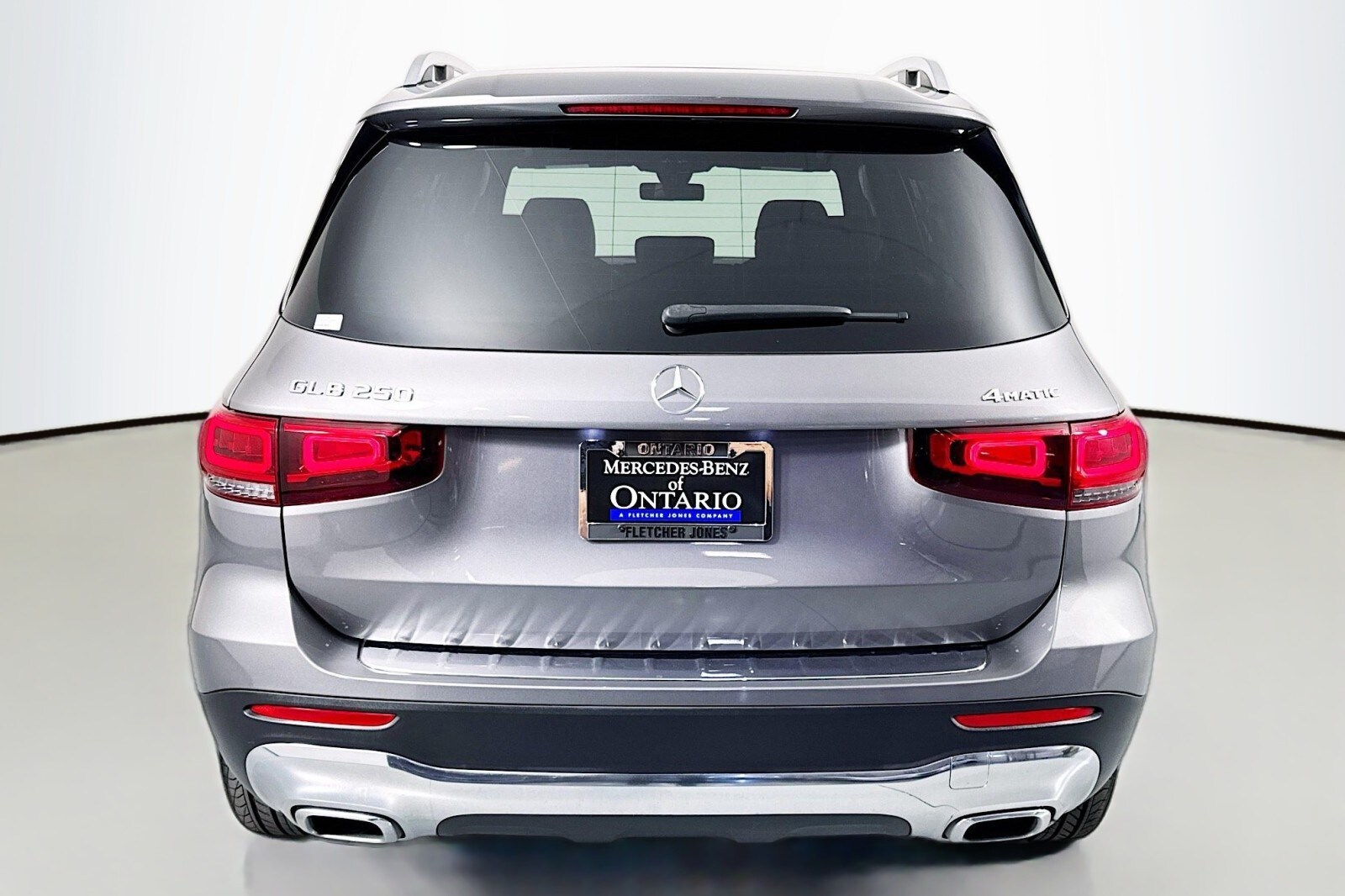 2022 Mercedes Benz GLB 250 photo 3