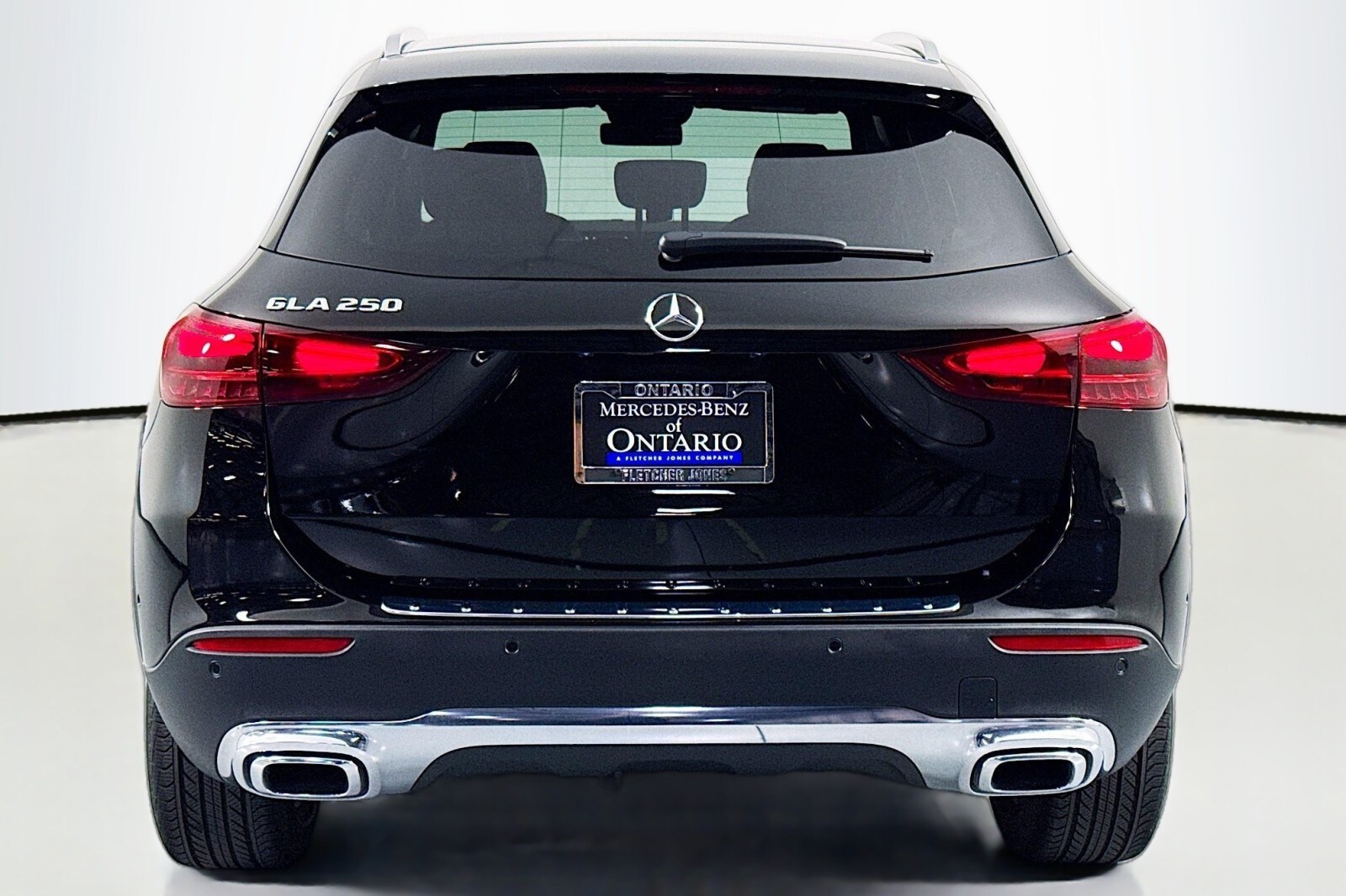 2025 Mercedes Benz GLA 250 photo 3