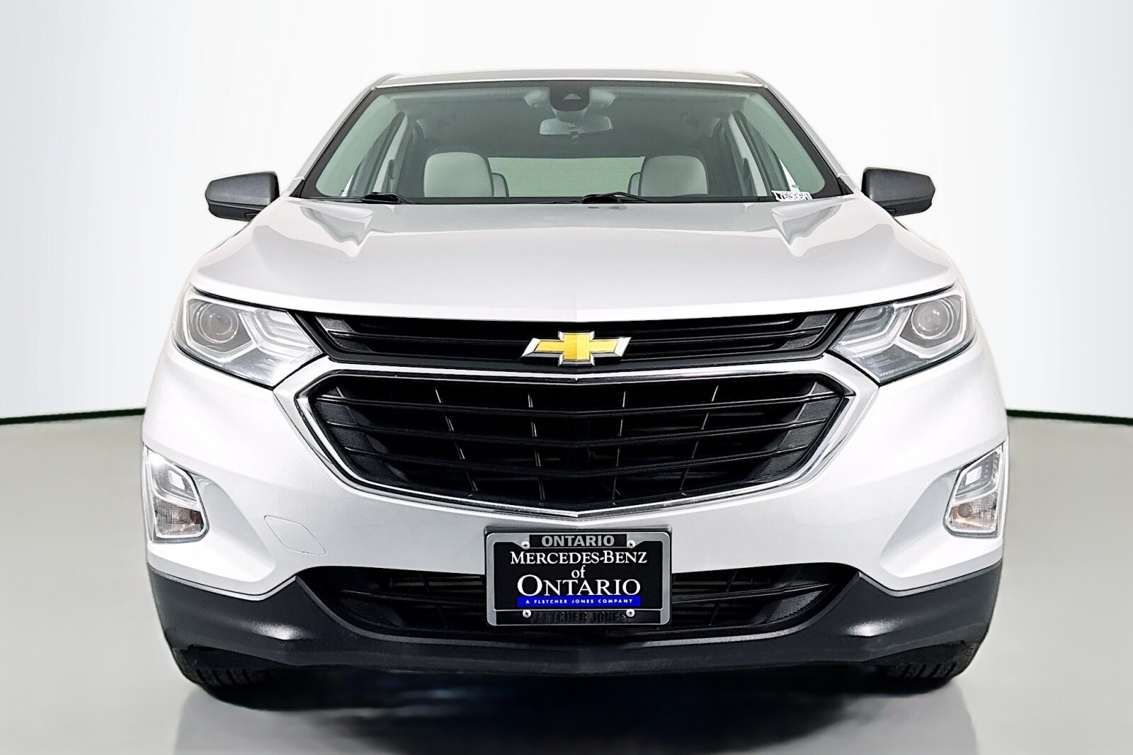 2021 Chevrolet Equinox LS photo 2
