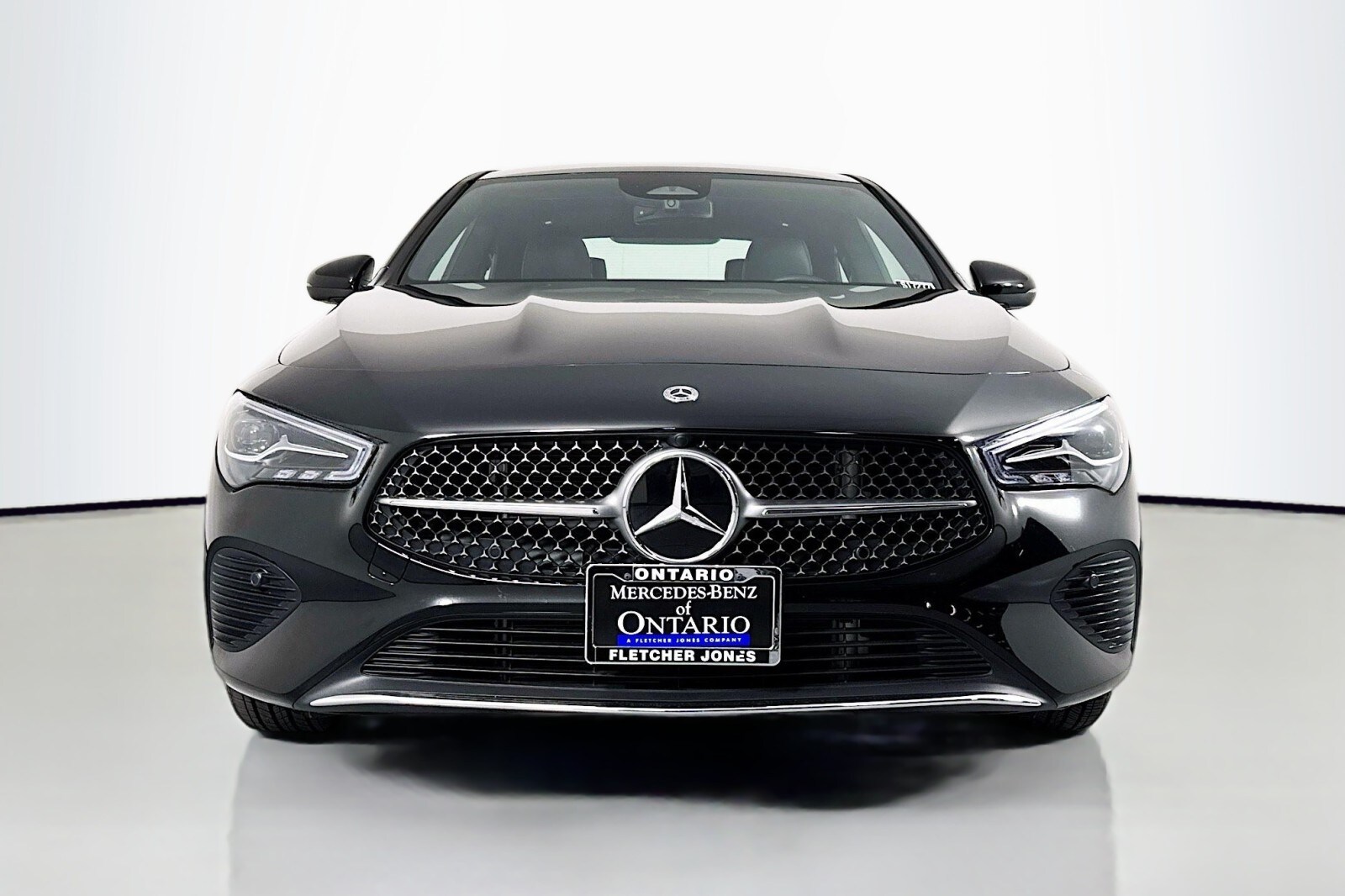 2025 Mercedes Benz CLA 250 4MATIC photo 2