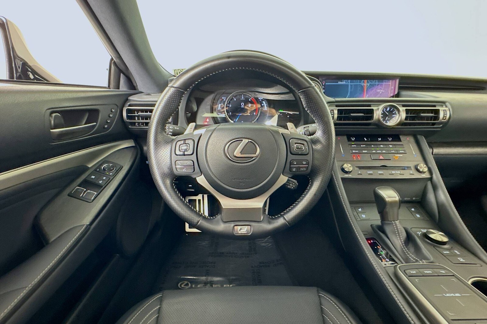 2021 Lexus RC 300 F SPORT photo 4