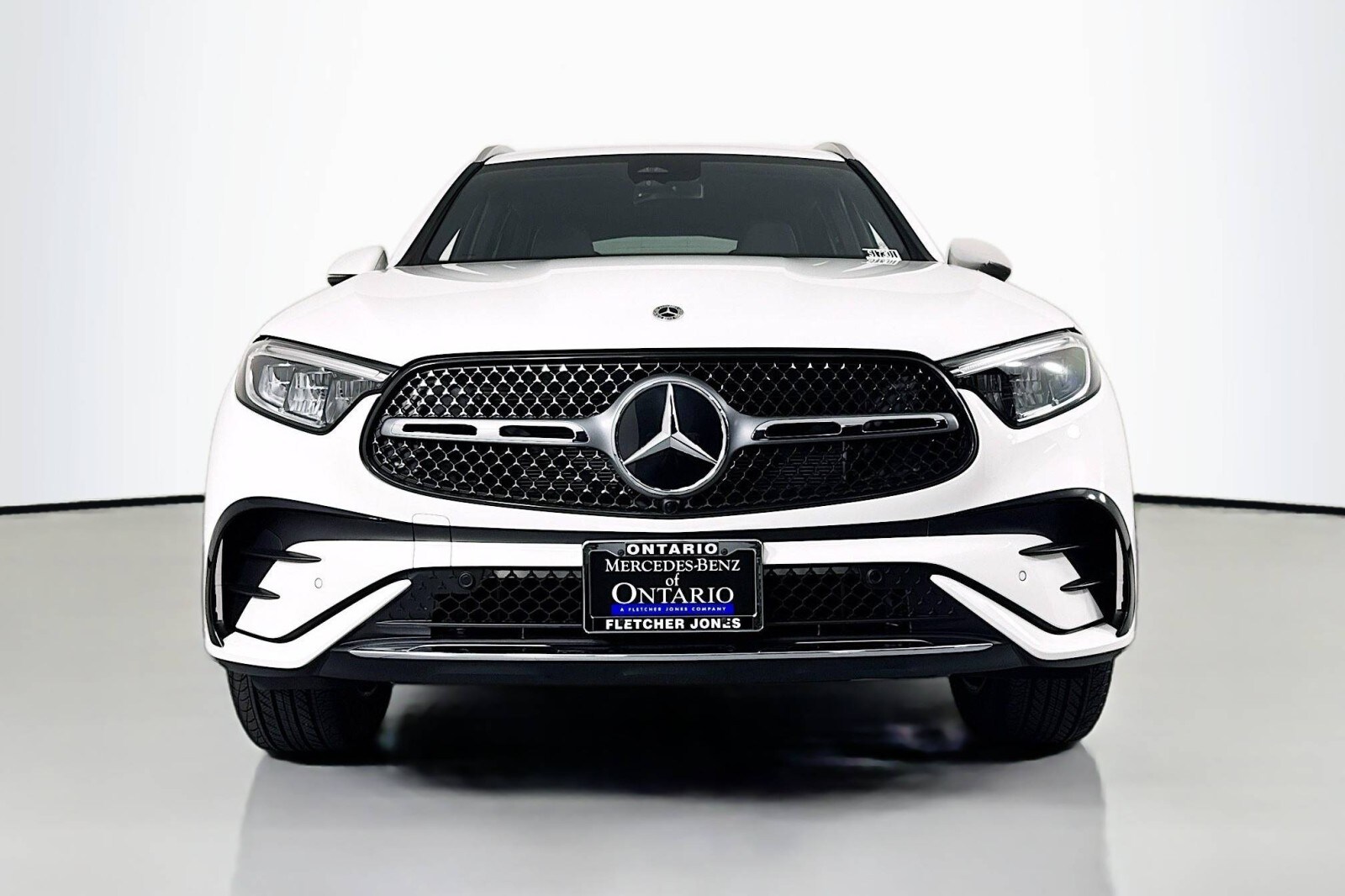 2025 Mercedes Benz GLC 350e 4MATIC photo 2