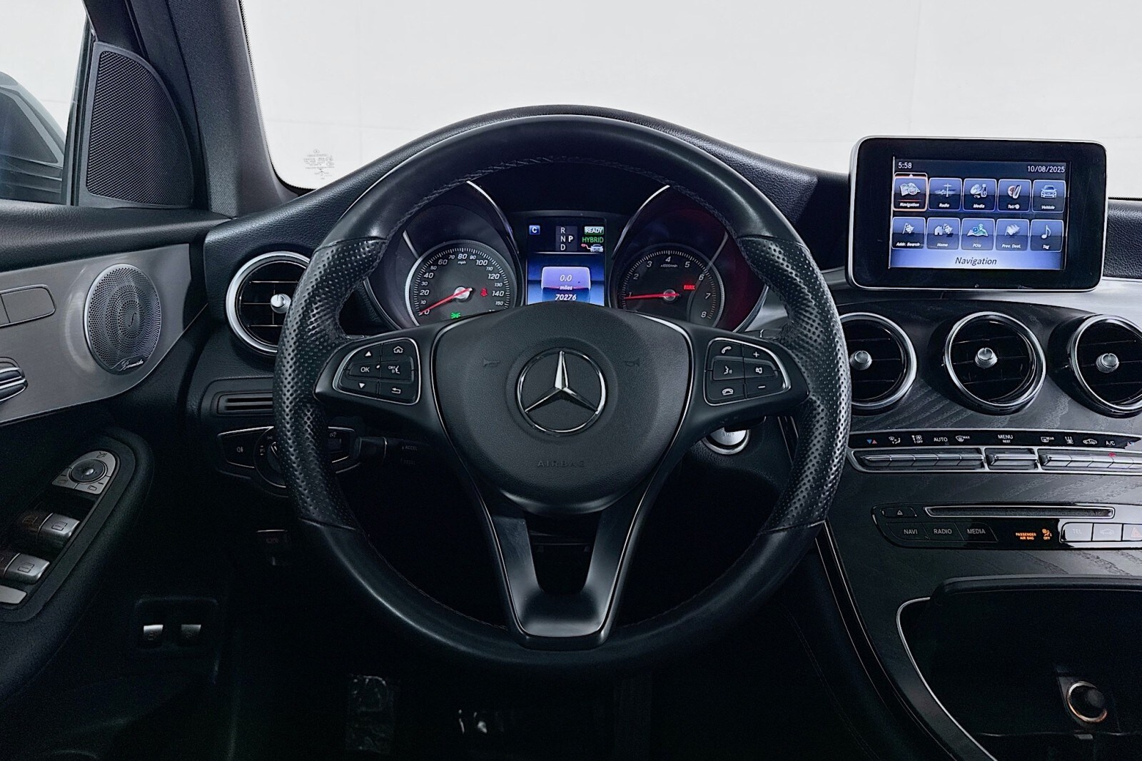 2019 Mercedes Benz GLC 350e photo 4