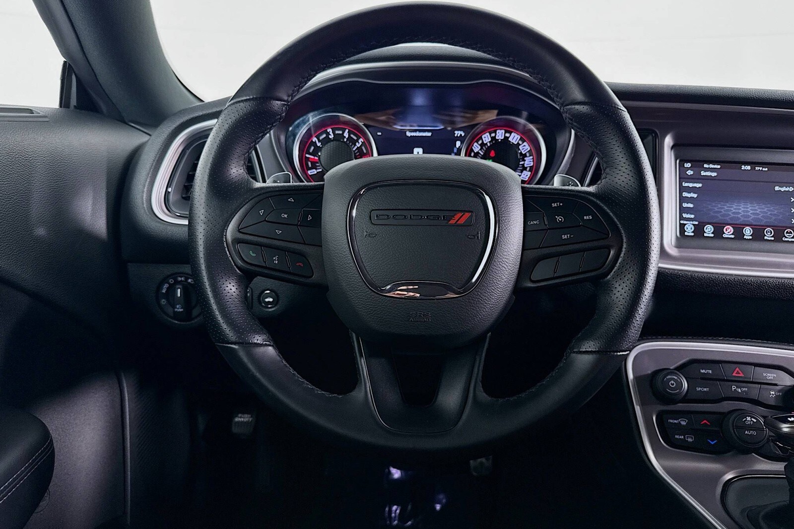 2022 Dodge Challenger R/T photo 4