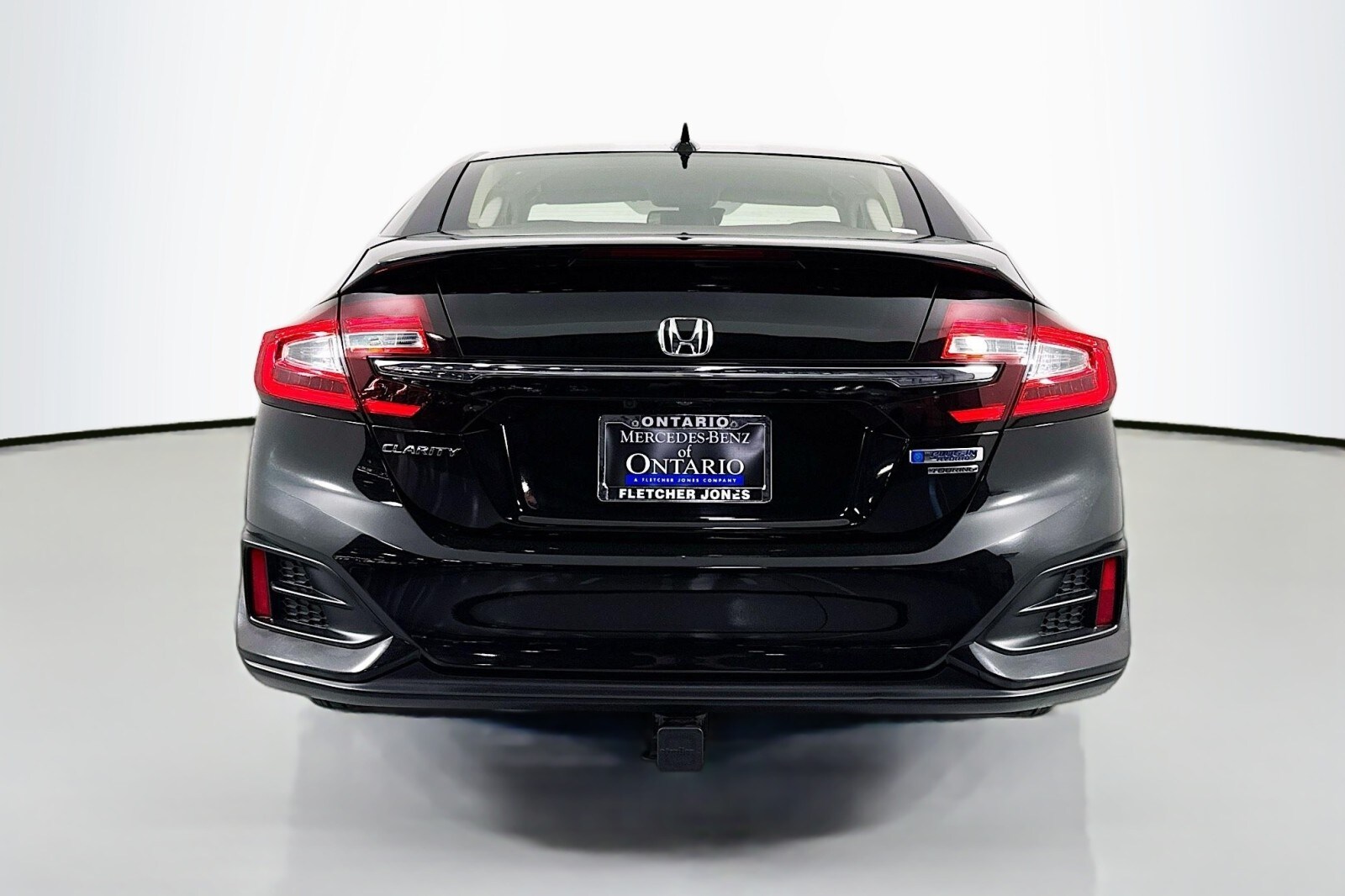2020 Honda Clarity Plug-In Hybrid Touring photo 3