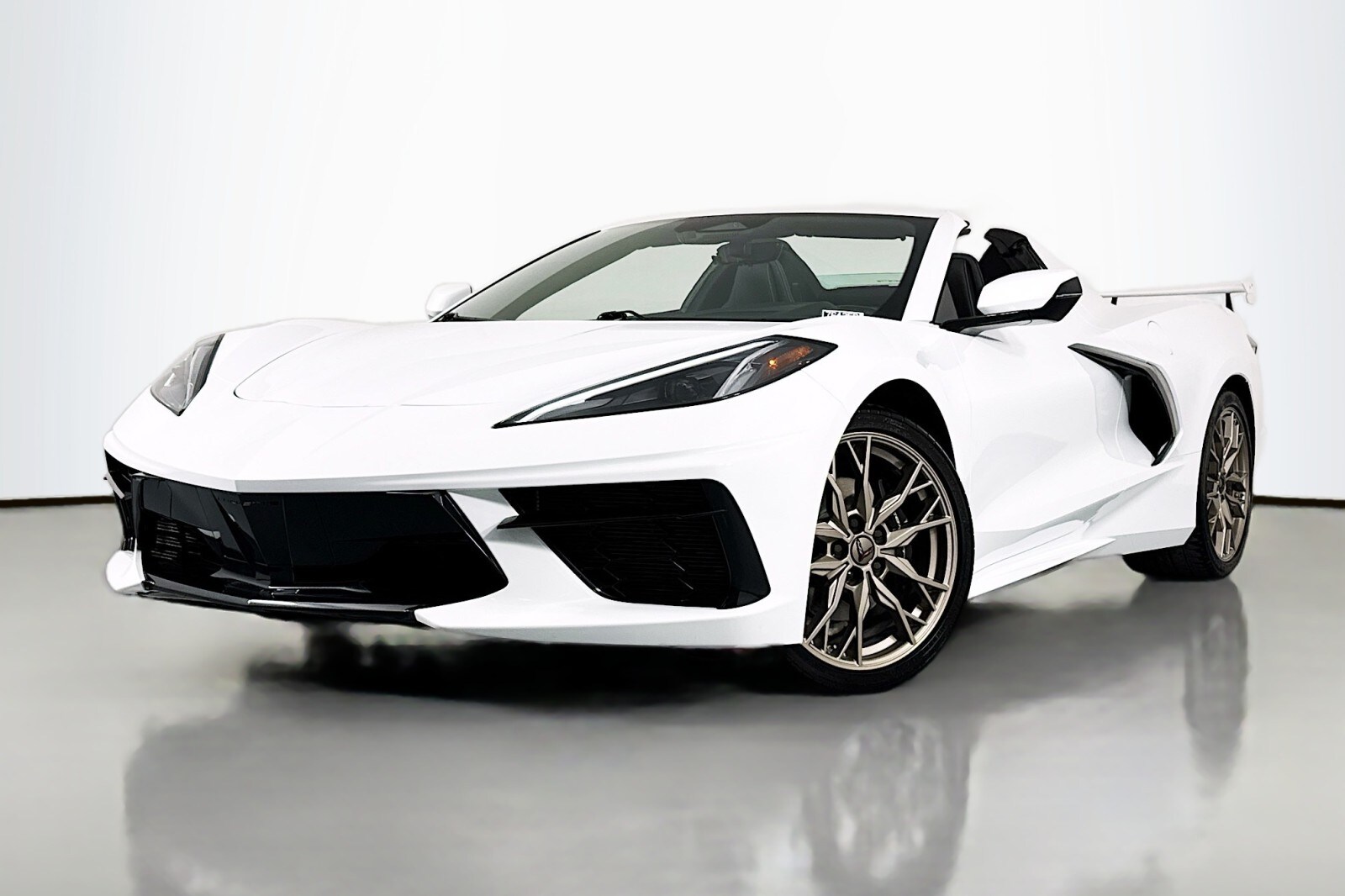 2024 Chevrolet Corvette 1LT photo 2