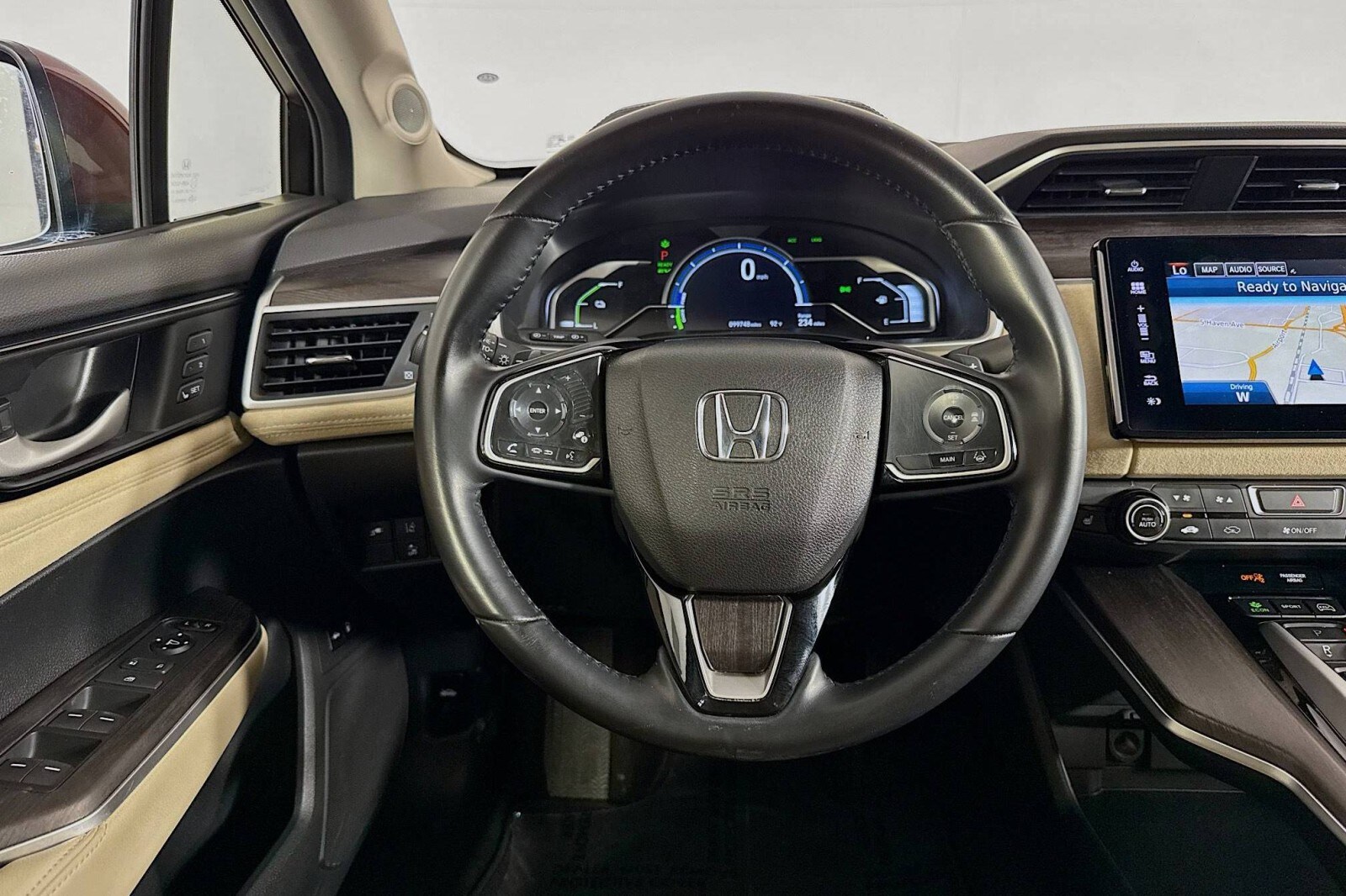 2018 Honda Clarity Plug-In Hybrid Touring photo 3