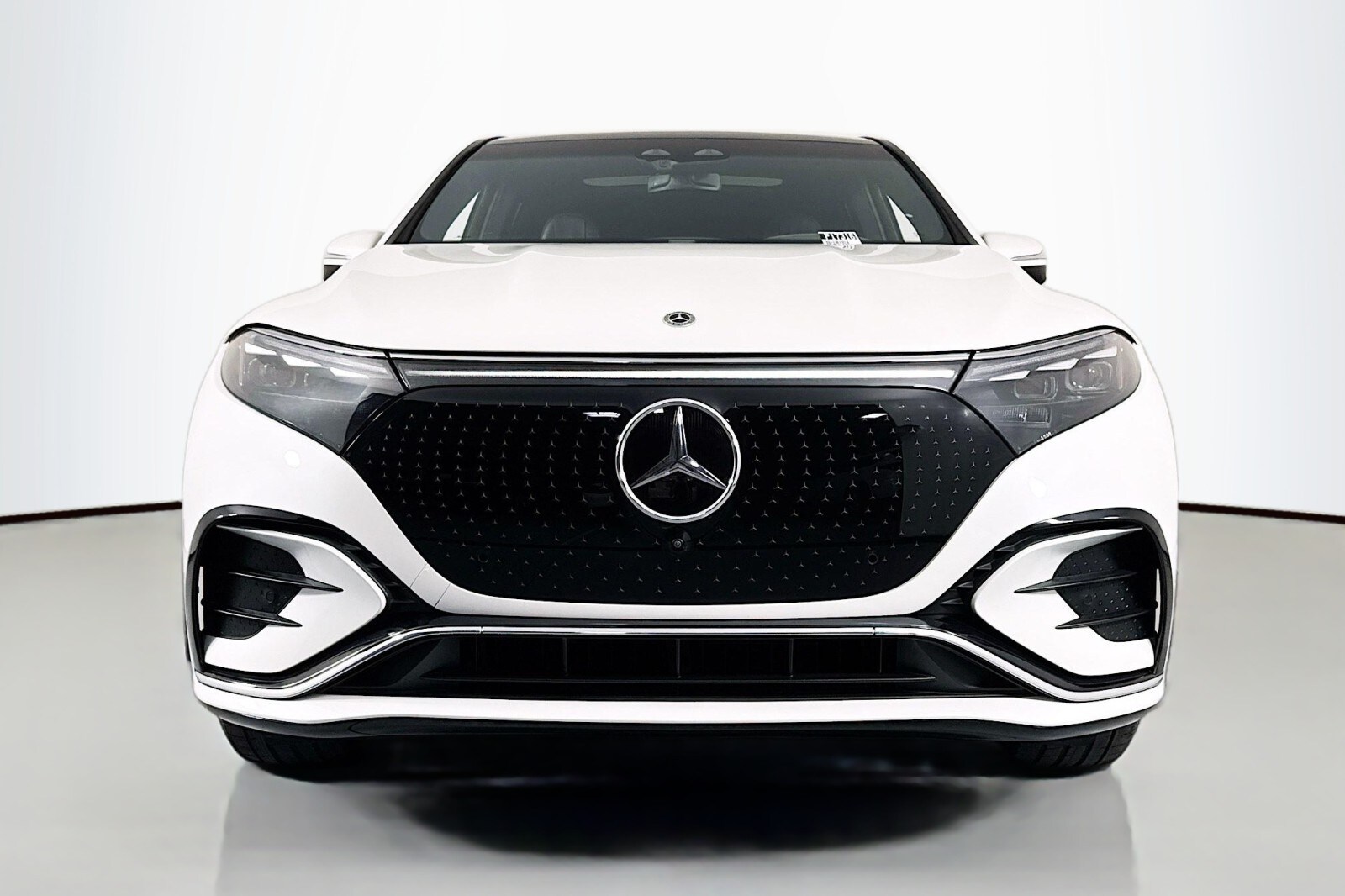 2023 Mercedes Benz EQS SUV 580 4MATIC photo 2