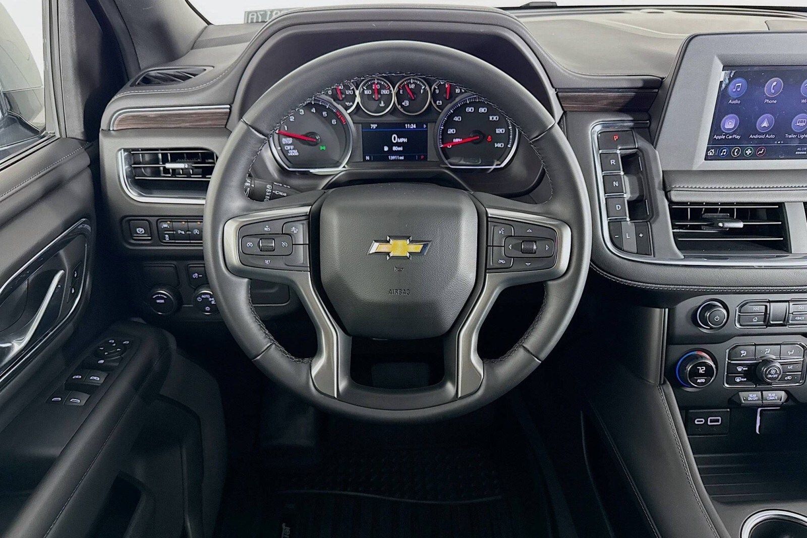2024 Chevrolet Suburban LS photo 2