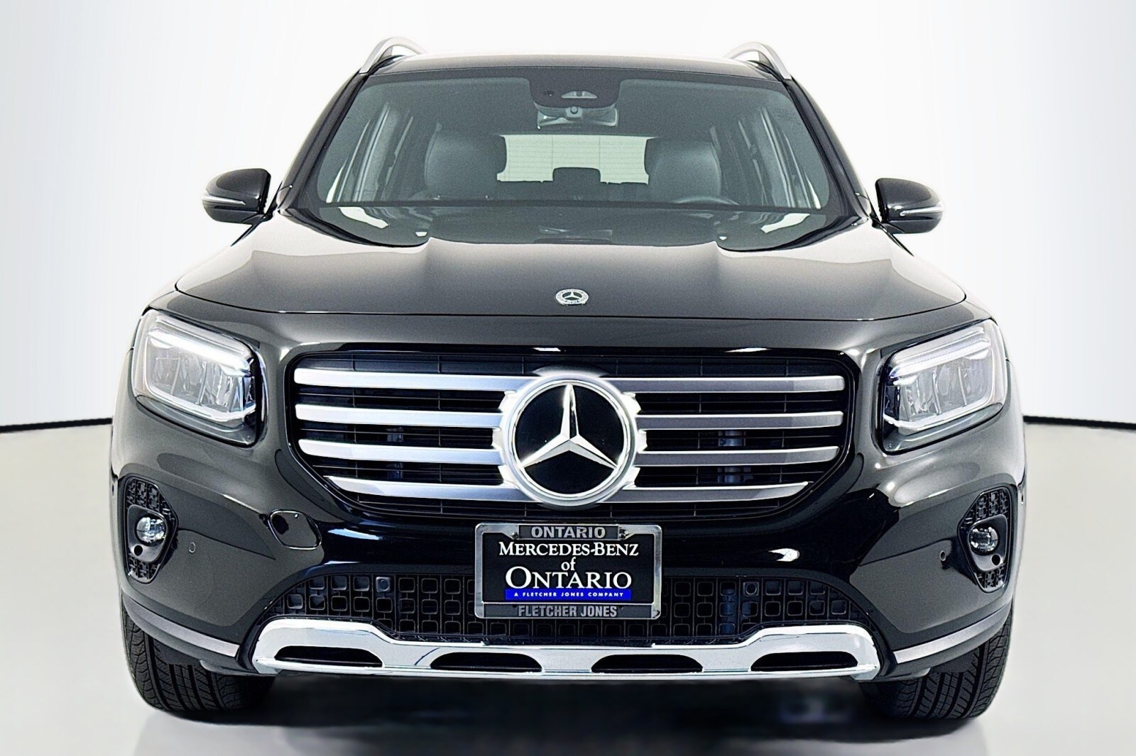 2025 Mercedes Benz GLB 250 photo 2