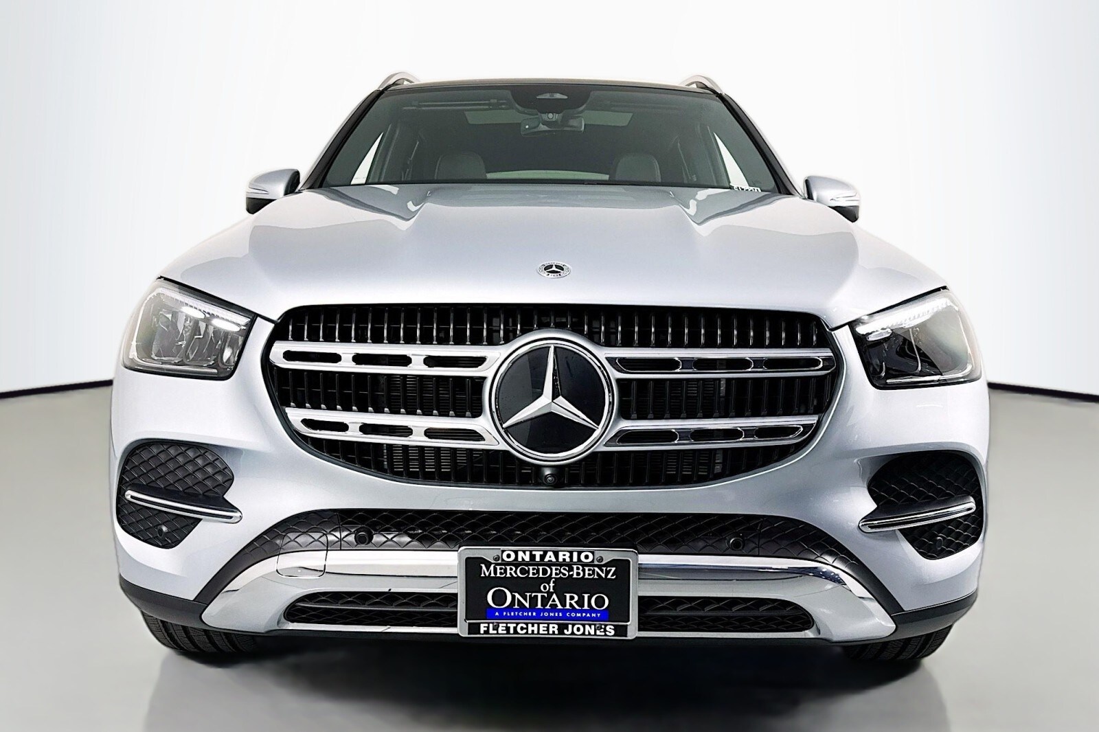 2025 Mercedes Benz GLE 450 4MATIC photo 2