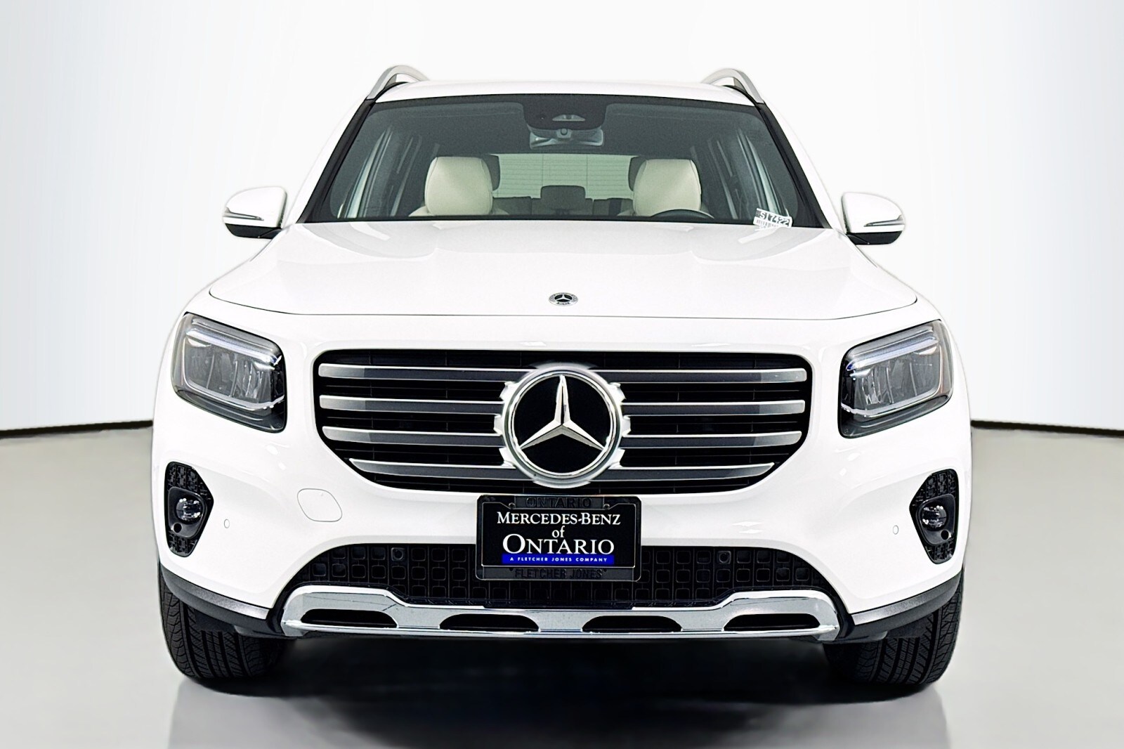 2025 Mercedes Benz GLB 250 photo 2