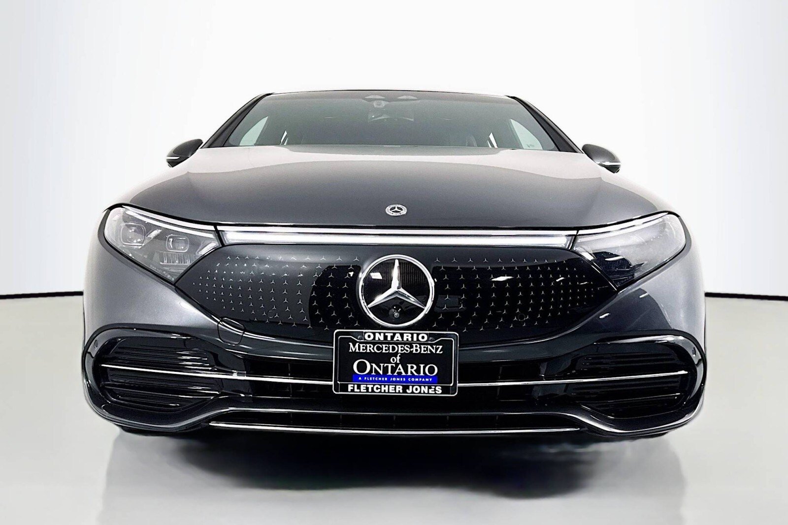 2022 Mercedes Benz EQS Sedan 450 photo 2